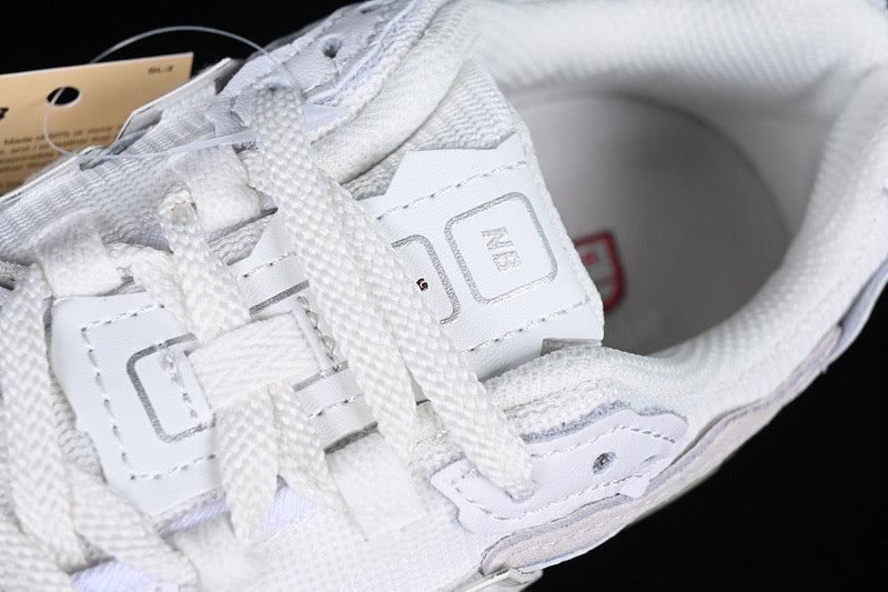 New b sneakers 1906 séries