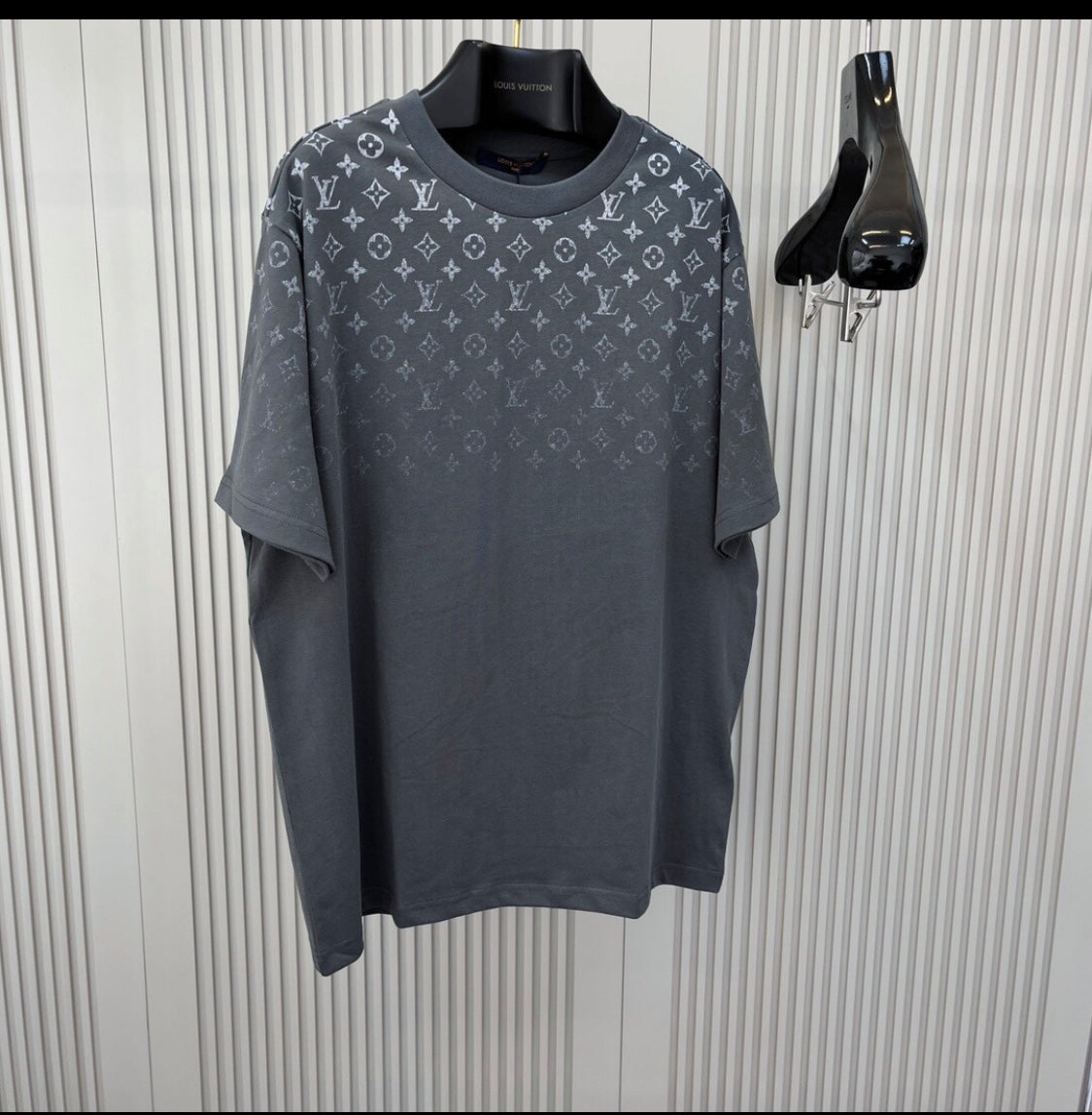 T shirt Lv facture
