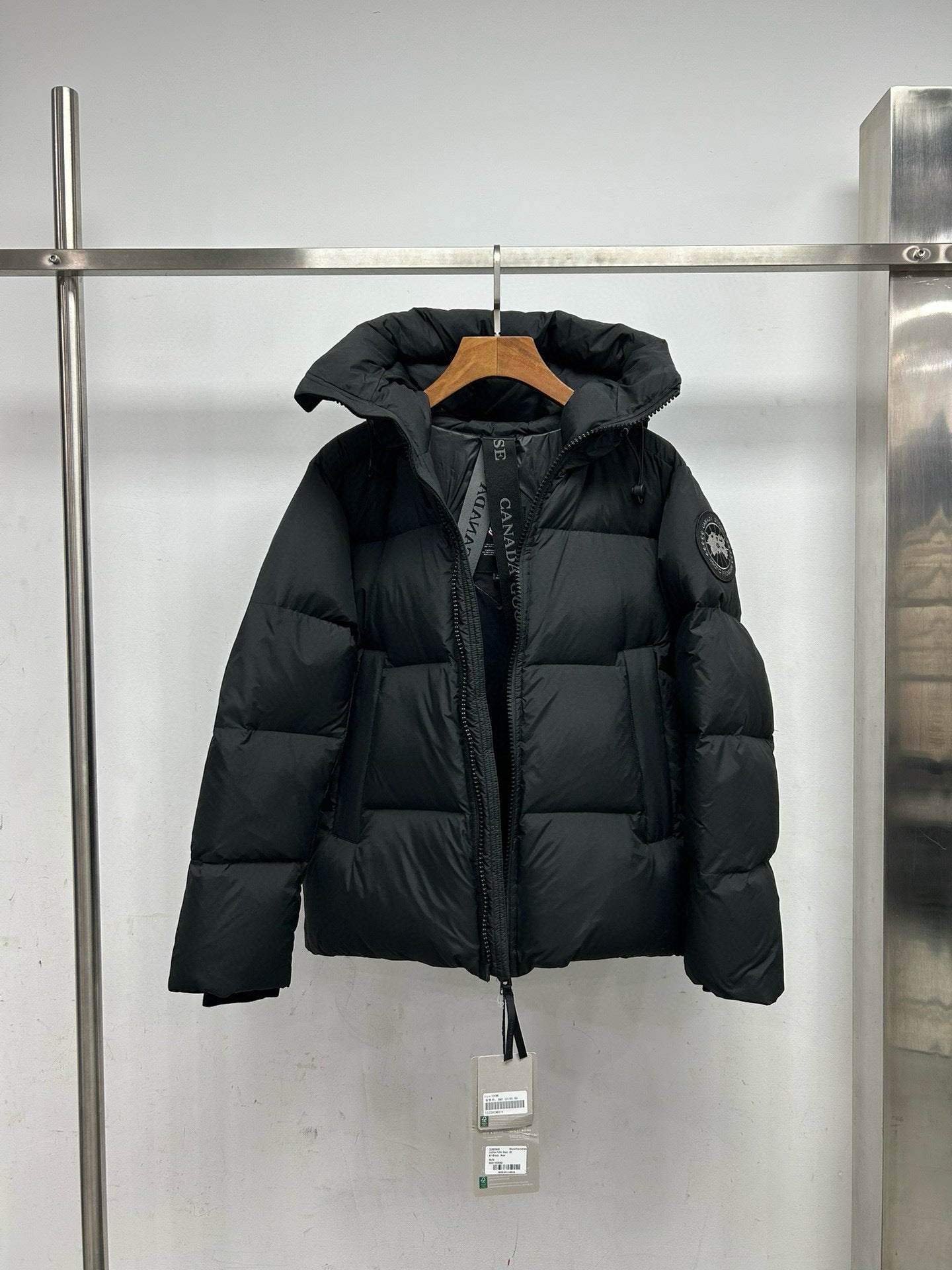 Canada-G Crofton Puffer Black 10/10