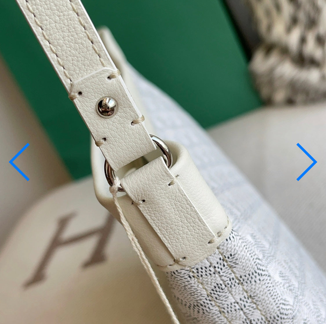 Pochette conti white facture