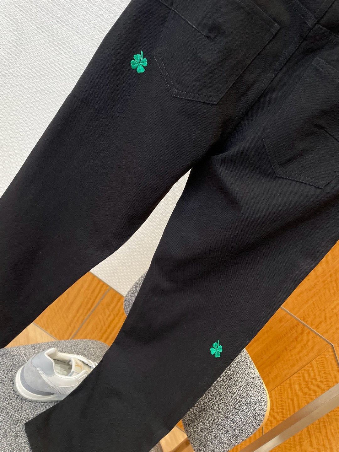 Pantalon CD clover