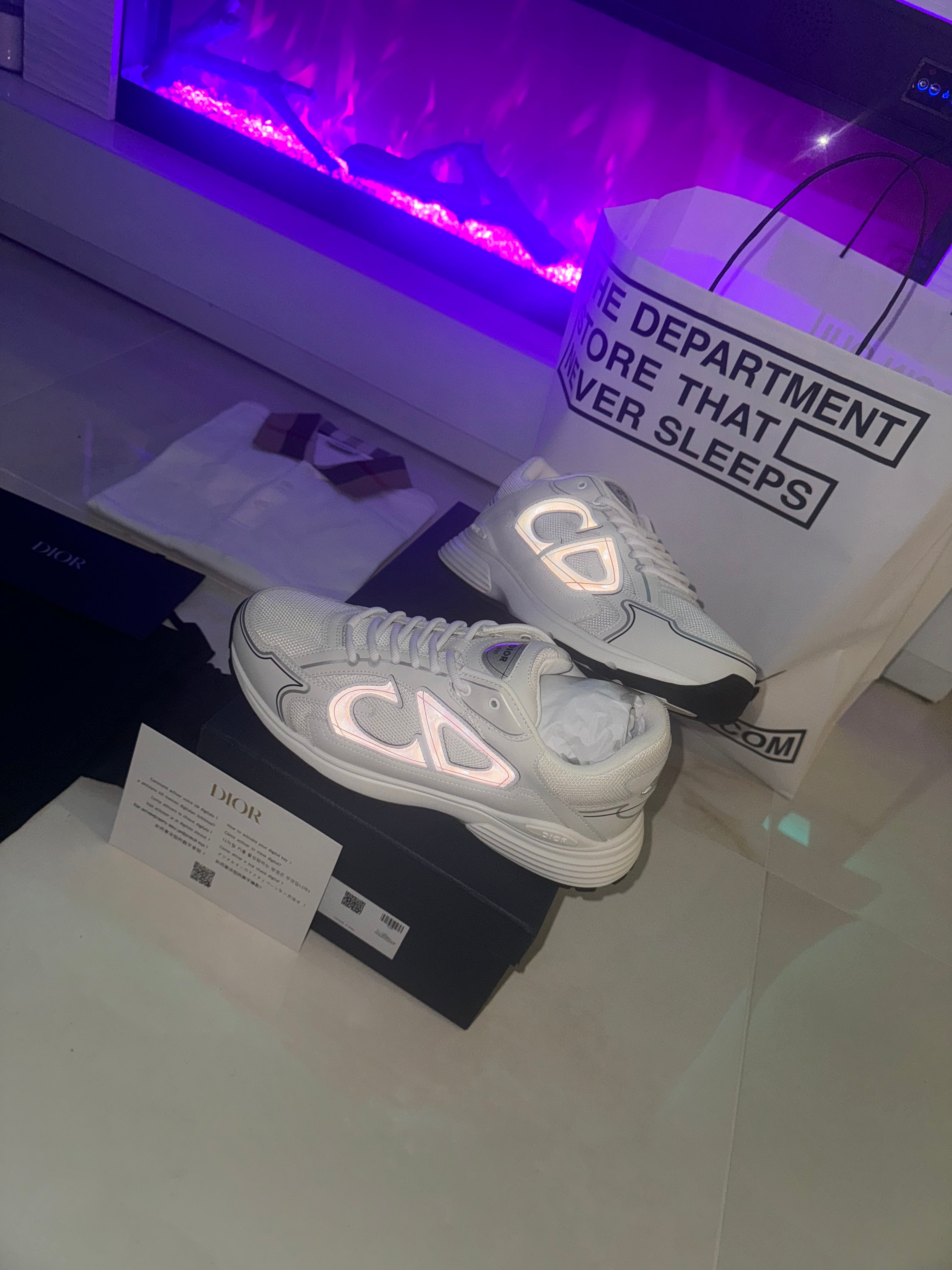 SNEAKERS B30 V3S 2025 💡 VERSION BIEN LISSE WHITE RÉFLECTIVE RÉACTION CORRECTES FACTURE PACKAGING COMPLET MODÈLE POUSSÉ