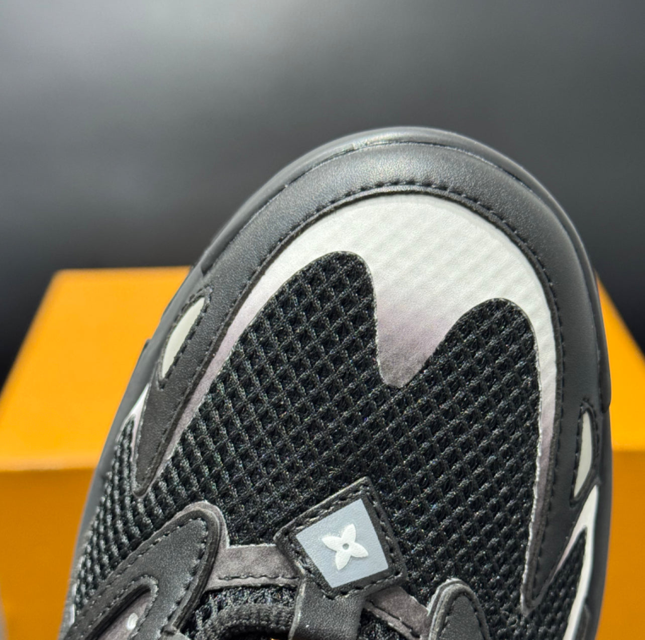 Sneakers Lv tatic facture