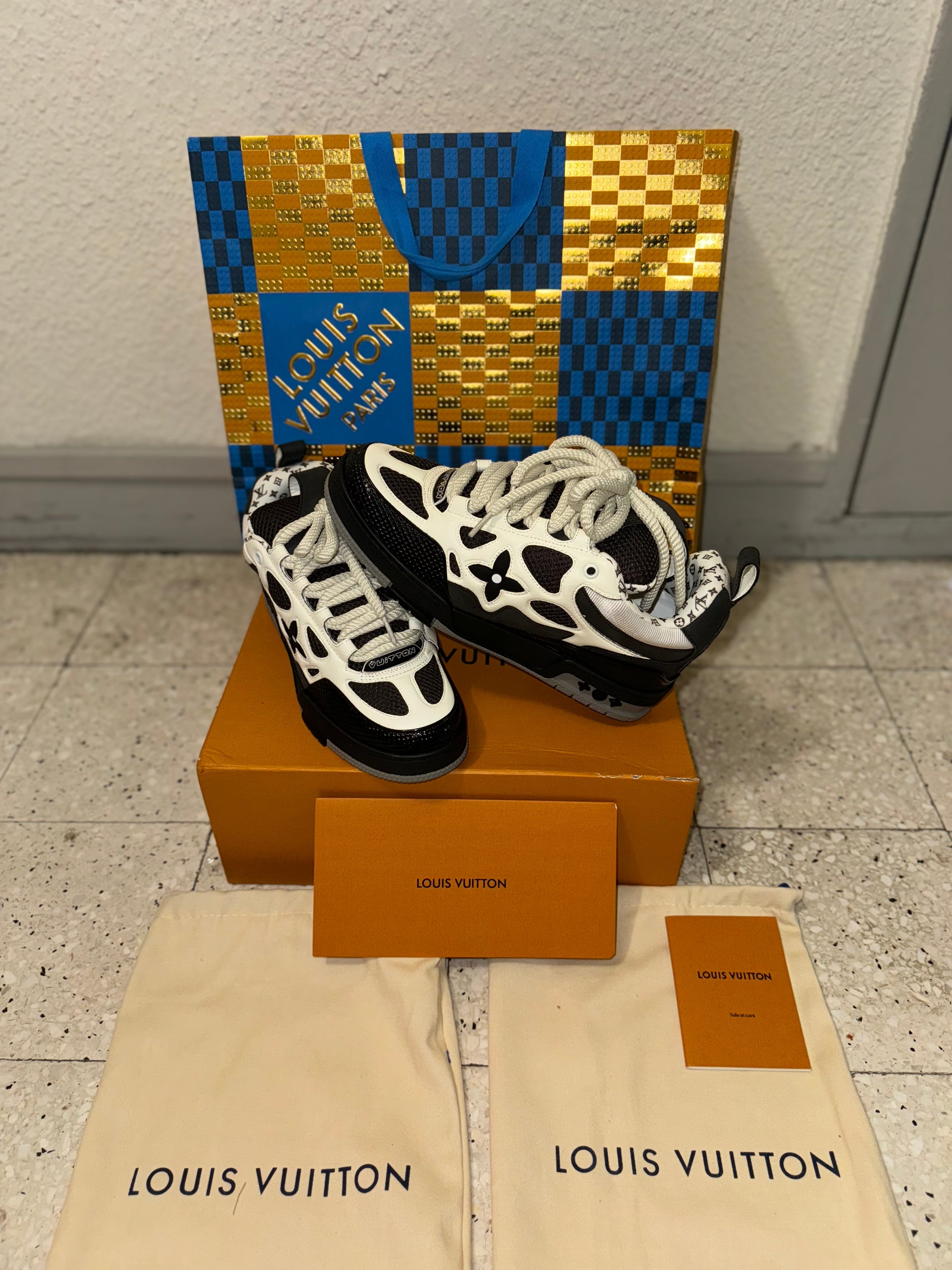 Sneakers Lv Skate grey facture