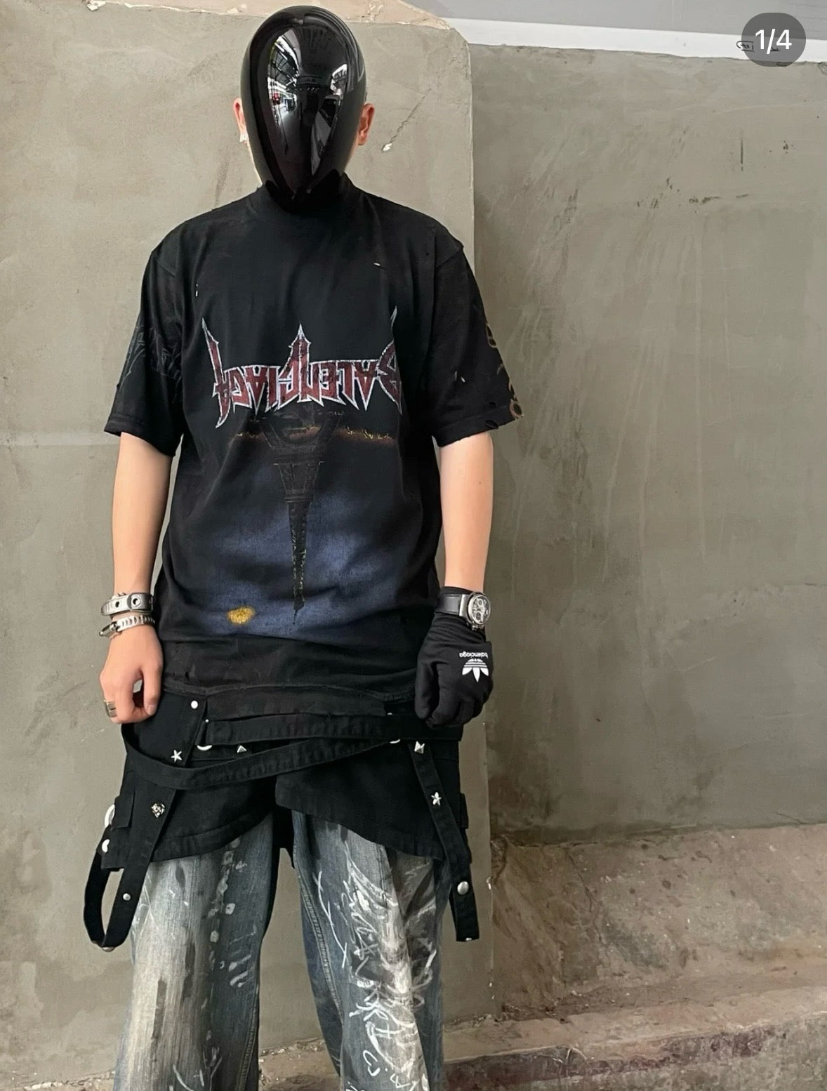 UPSIDE DOWN PARIS MOON OVERSIZE T-SHIRT IN FADED BLACK BLNCG