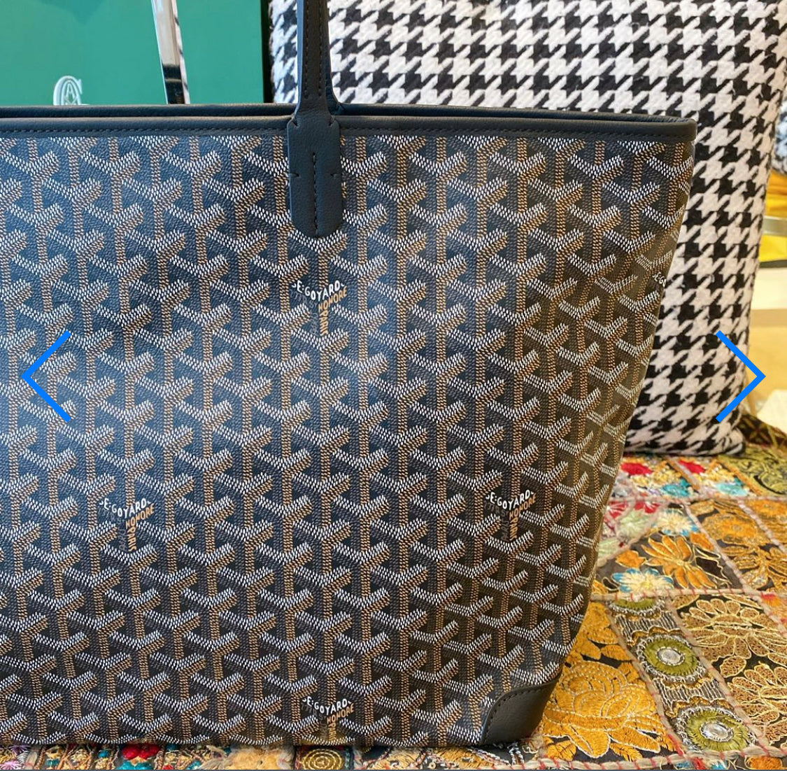 Artois black MM invoice bag