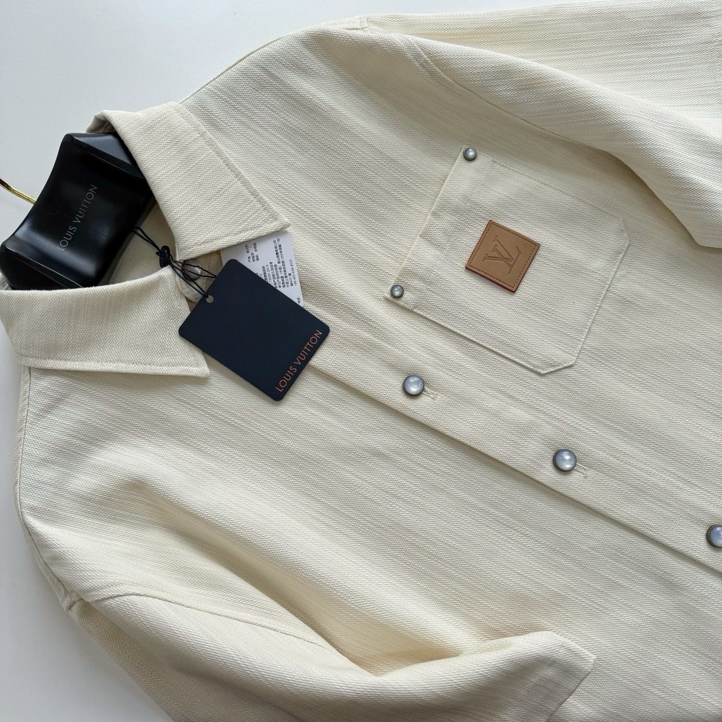 Chemise lv manches courtes en soie mélangée