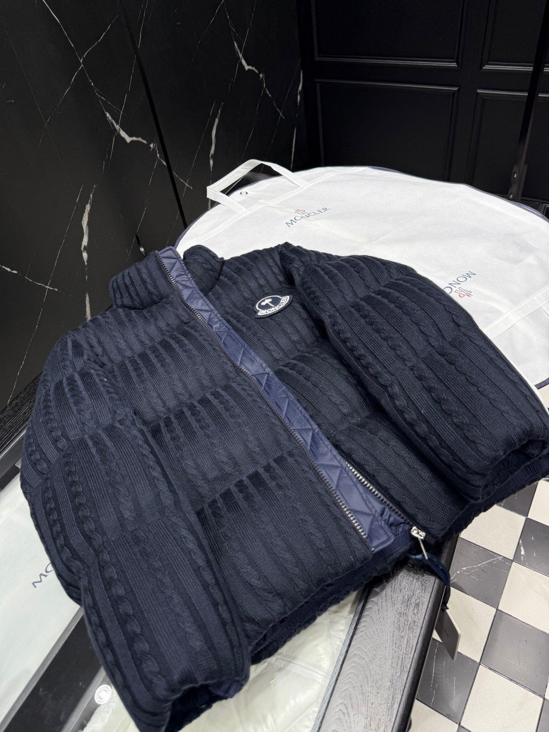 Doudoune Moncl’r Night Blue x  Palm Austru 10/10