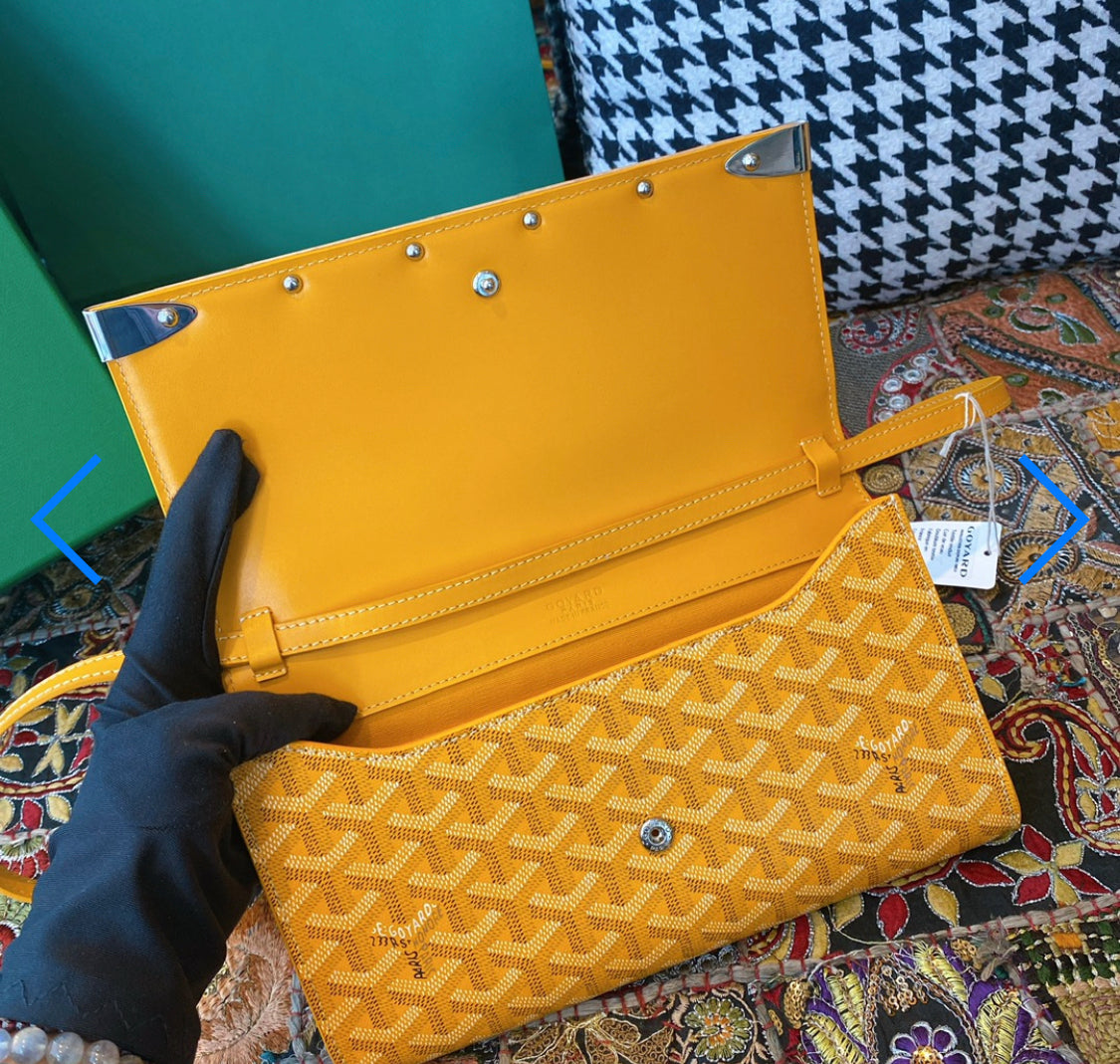 Monte Carlo mini yellow invoice case