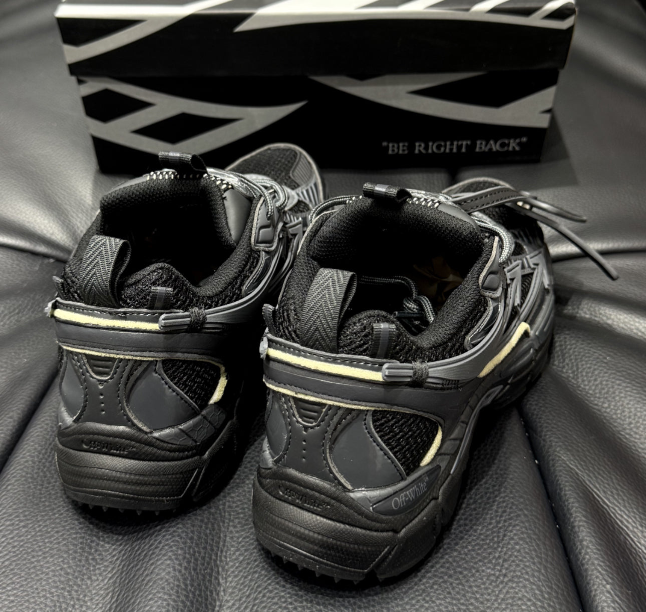 Off Wht Be Right back Brown yellow