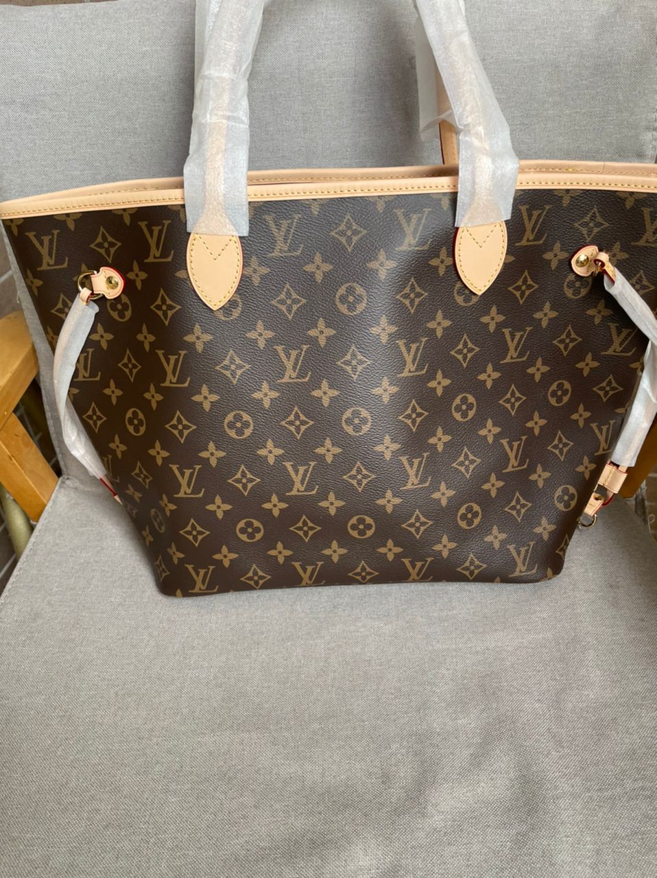 Sac Neverfull MM intérieur Beige pivoine facture