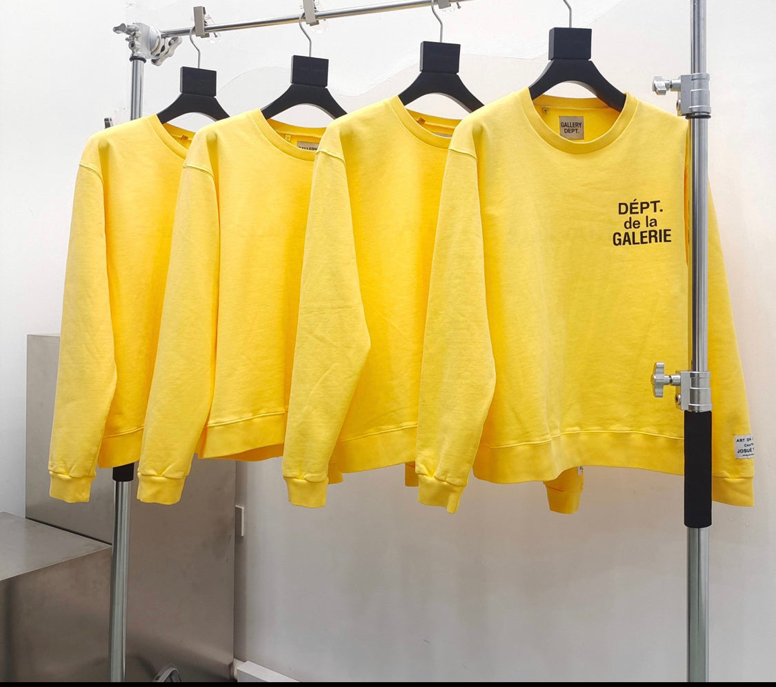 Yellow sweat Gallery dept fr