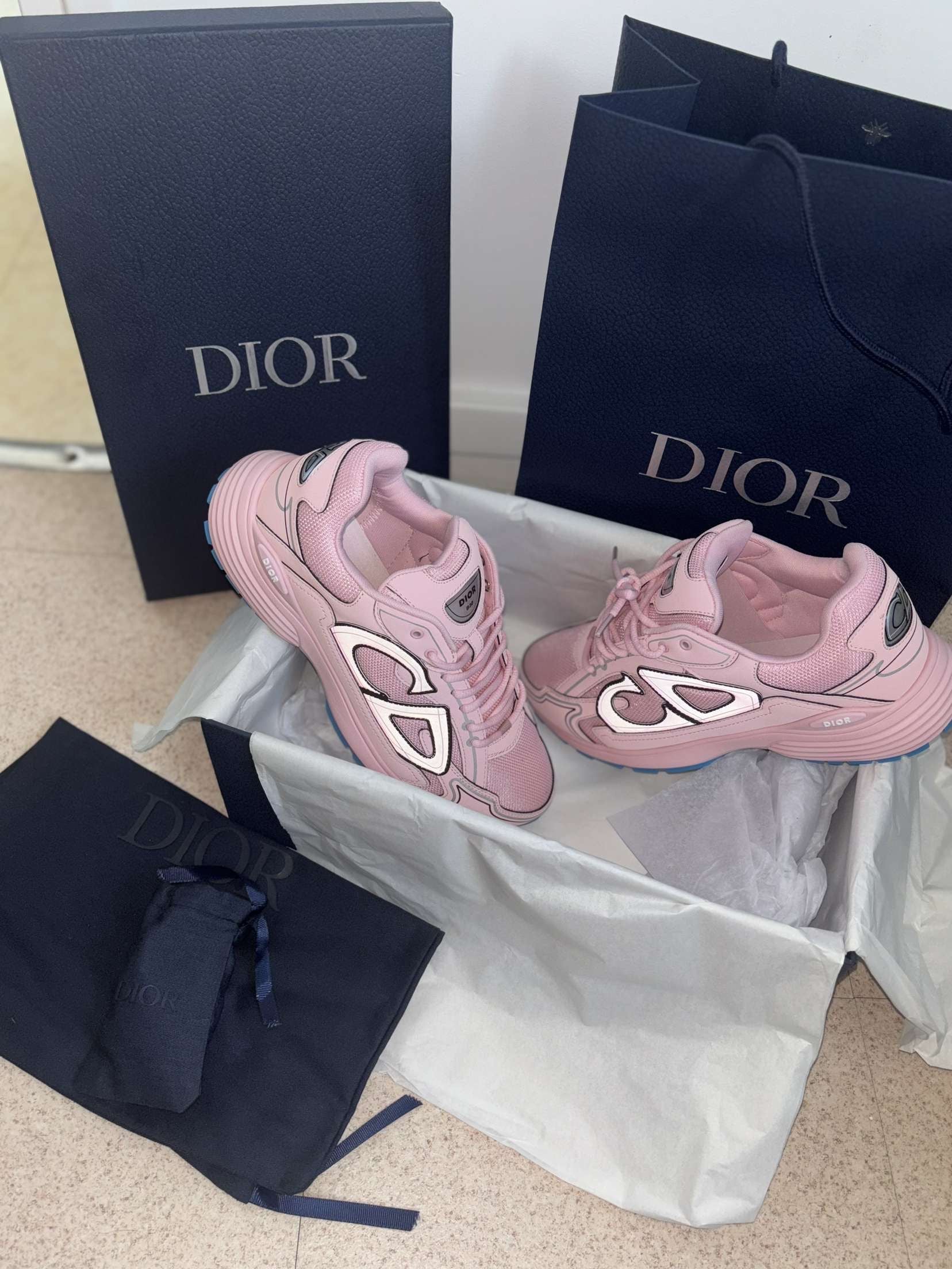 SNEAKERS B30 V2 VERSION BIEN LISSE PINK BLUE ANTHRACITE RÉFLECTIVE RÉACTION CORRECTES FACTURE PACKAGING COMPLET