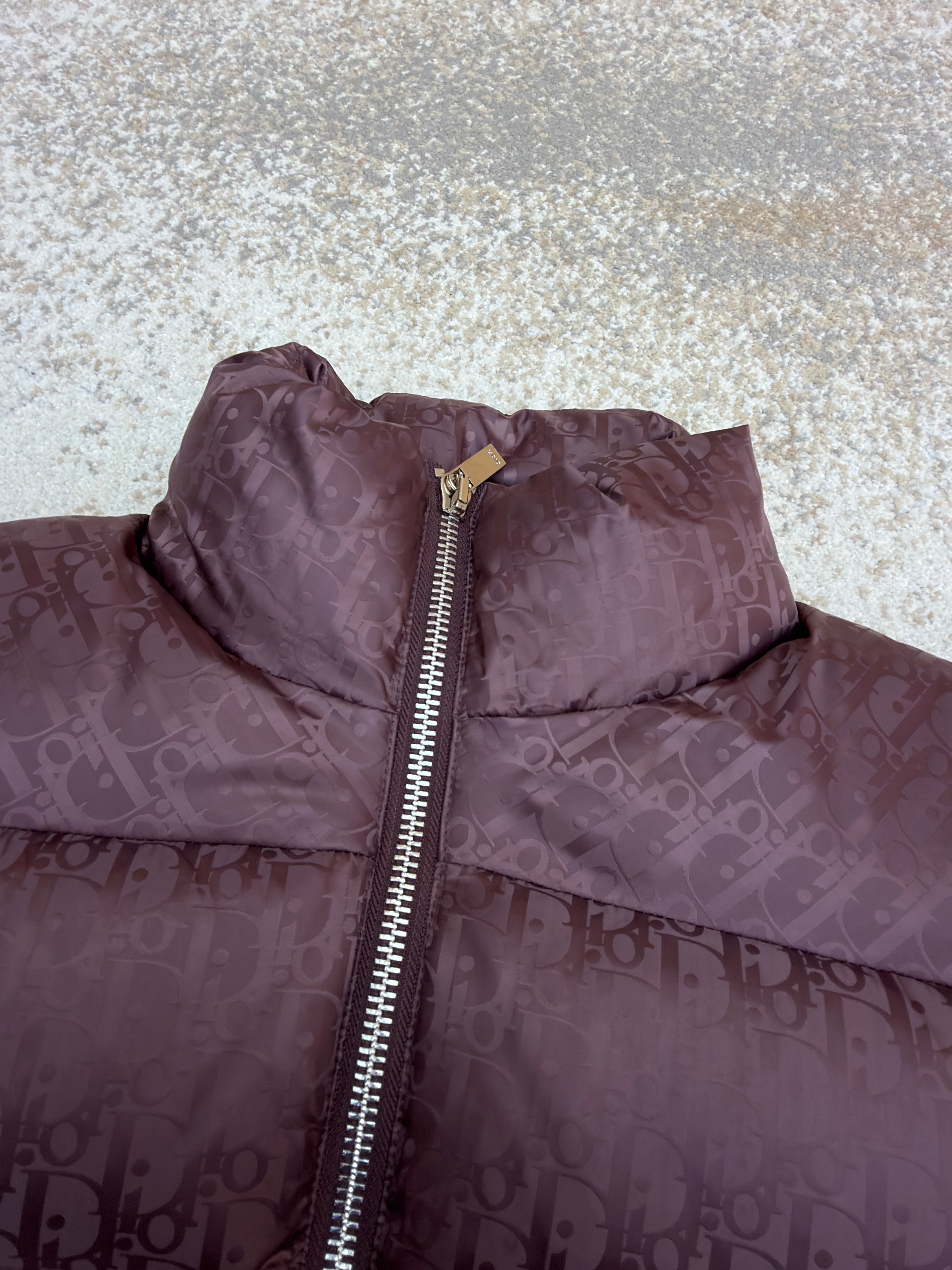 Doudoune sans manche bordeaux CD facture 10/10