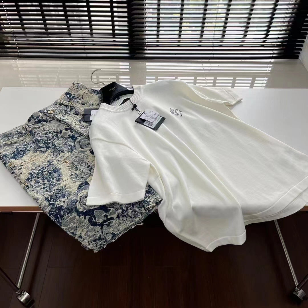 Tee-shirt manches courtes à signature brodée