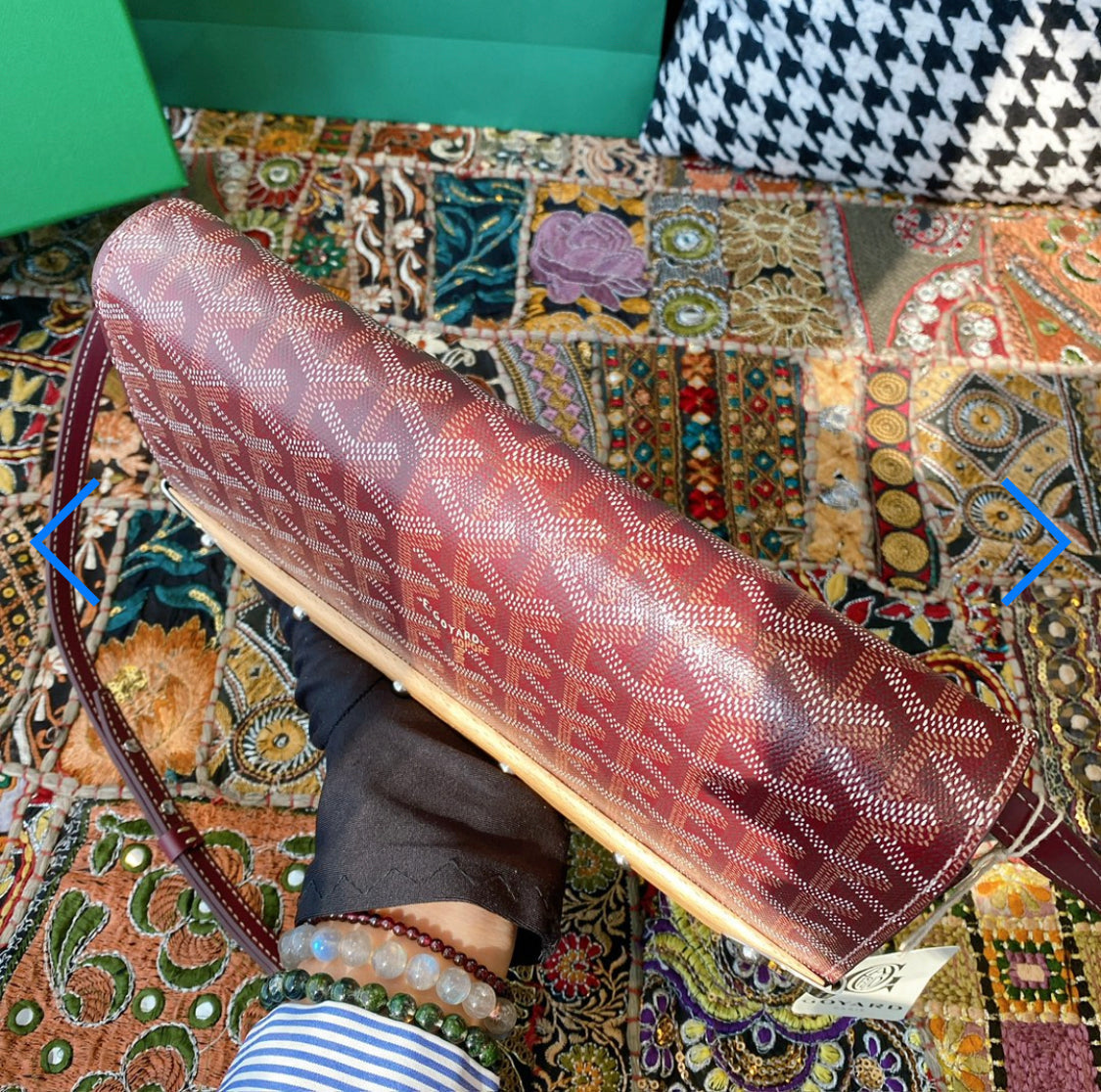 Monte Carlo mini burgundy invoice case