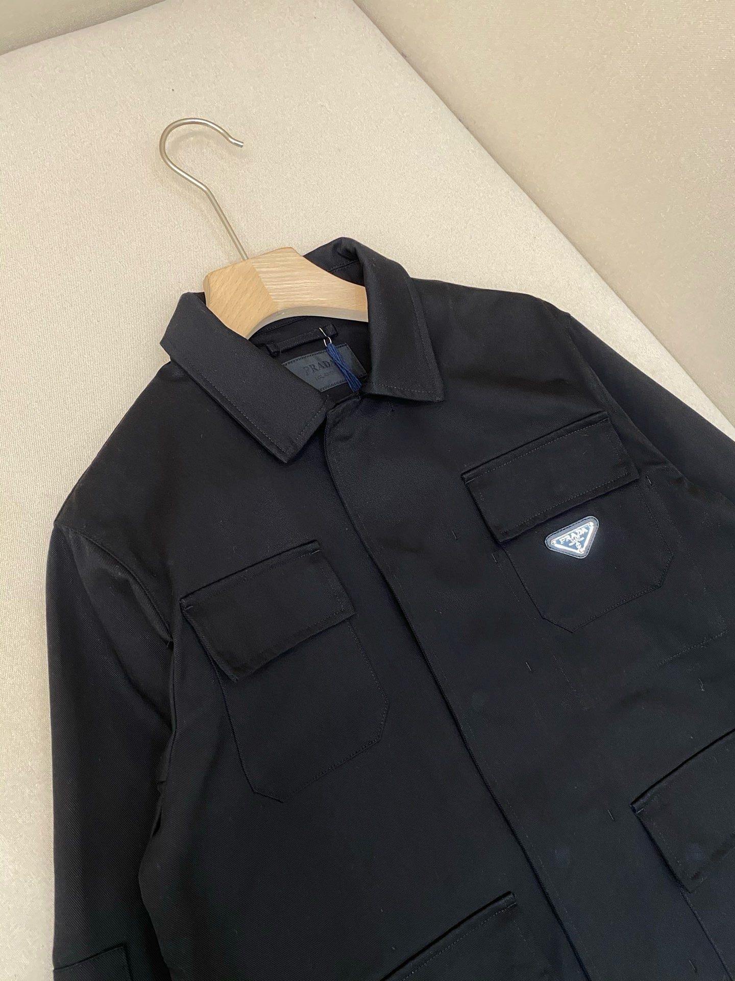 Prd veste boutonnée à col contrastant