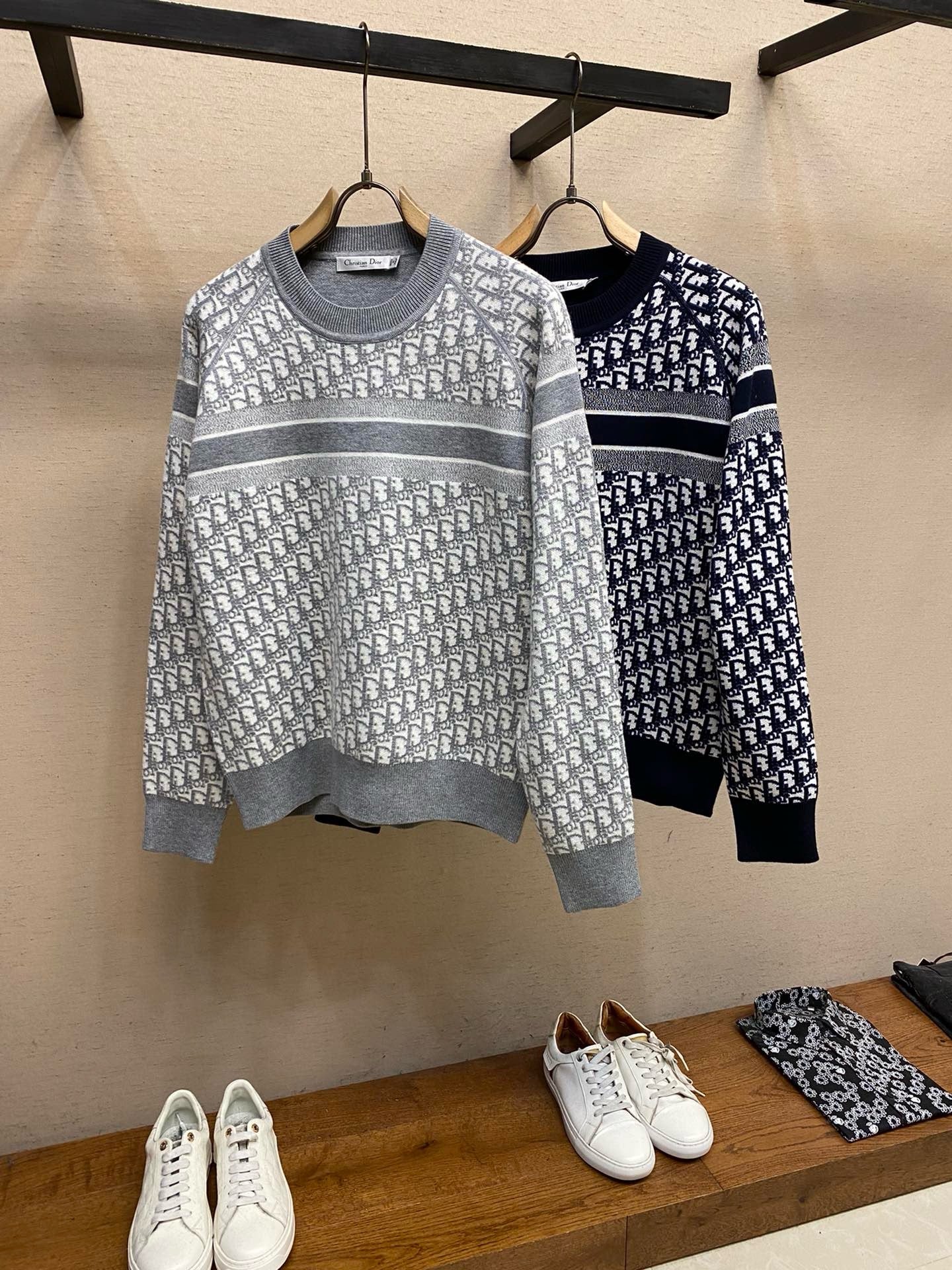 Pull CD Reversible Ancienne collection facture