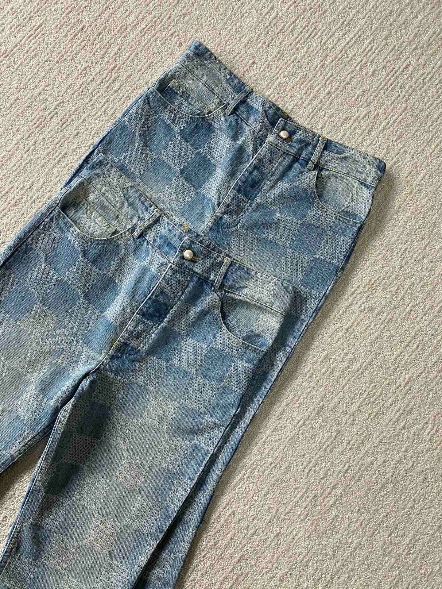 Damier ausgestellte Jeanshose