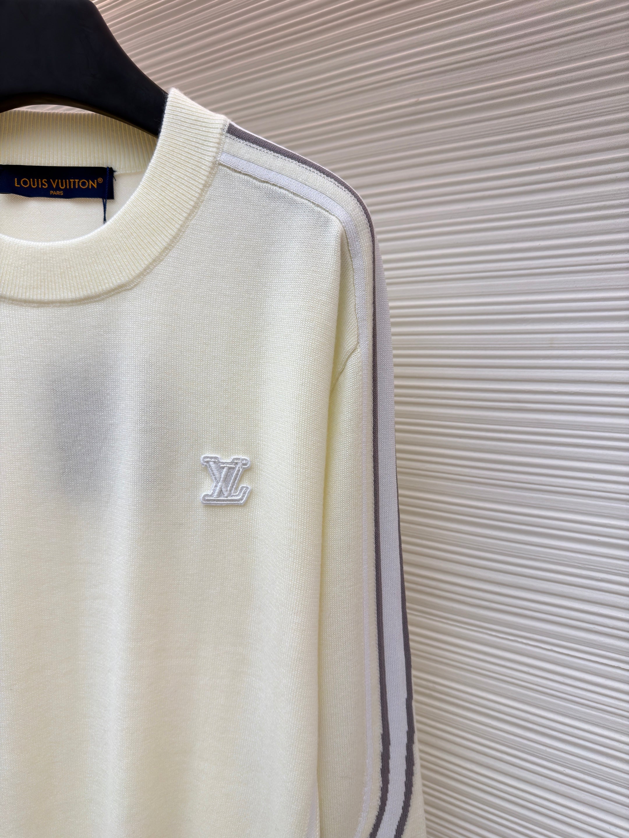 Pull col rond maille graphique lv