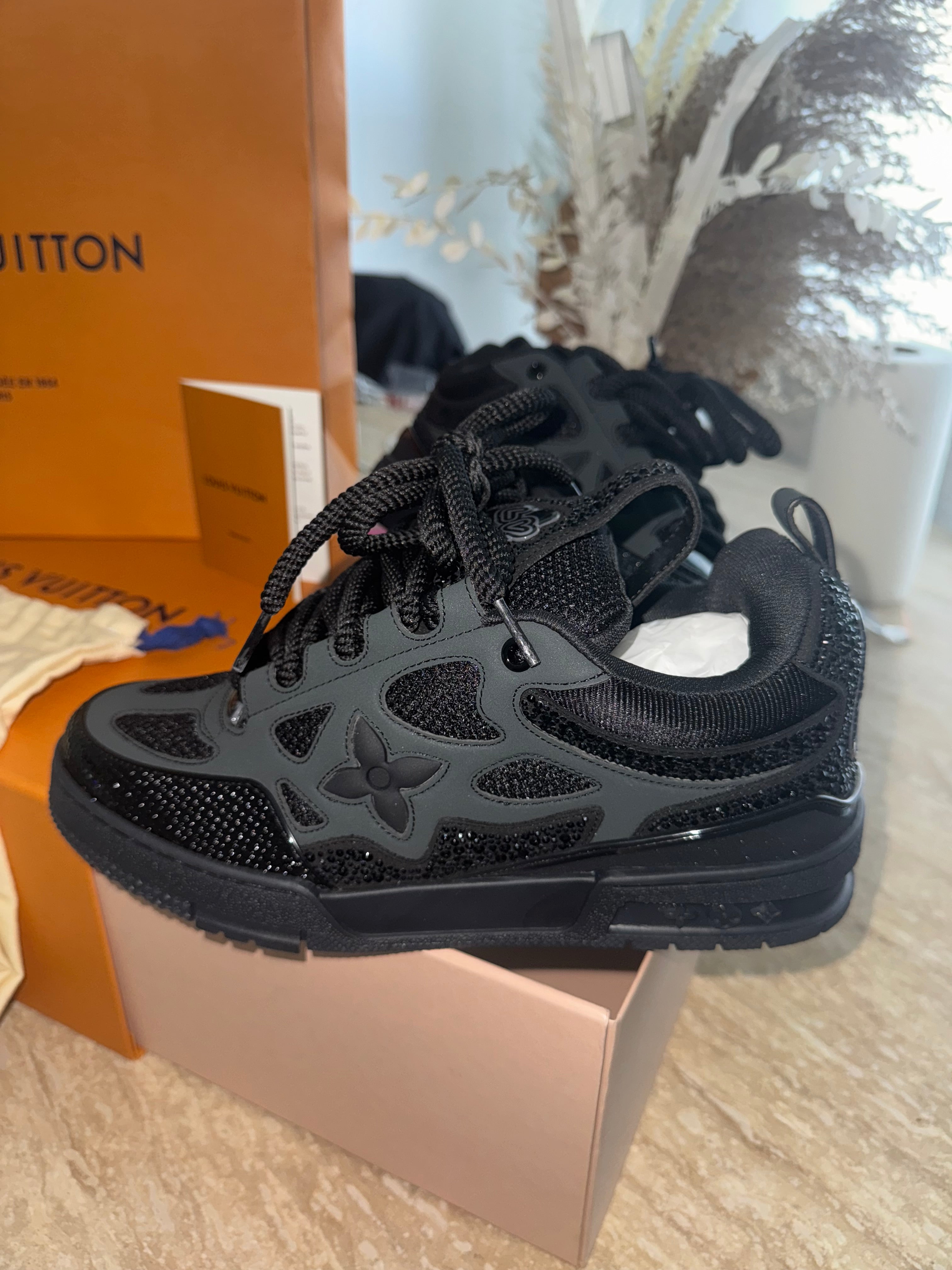 Lv skate strassé SWAROVSKI black 2k25 full set