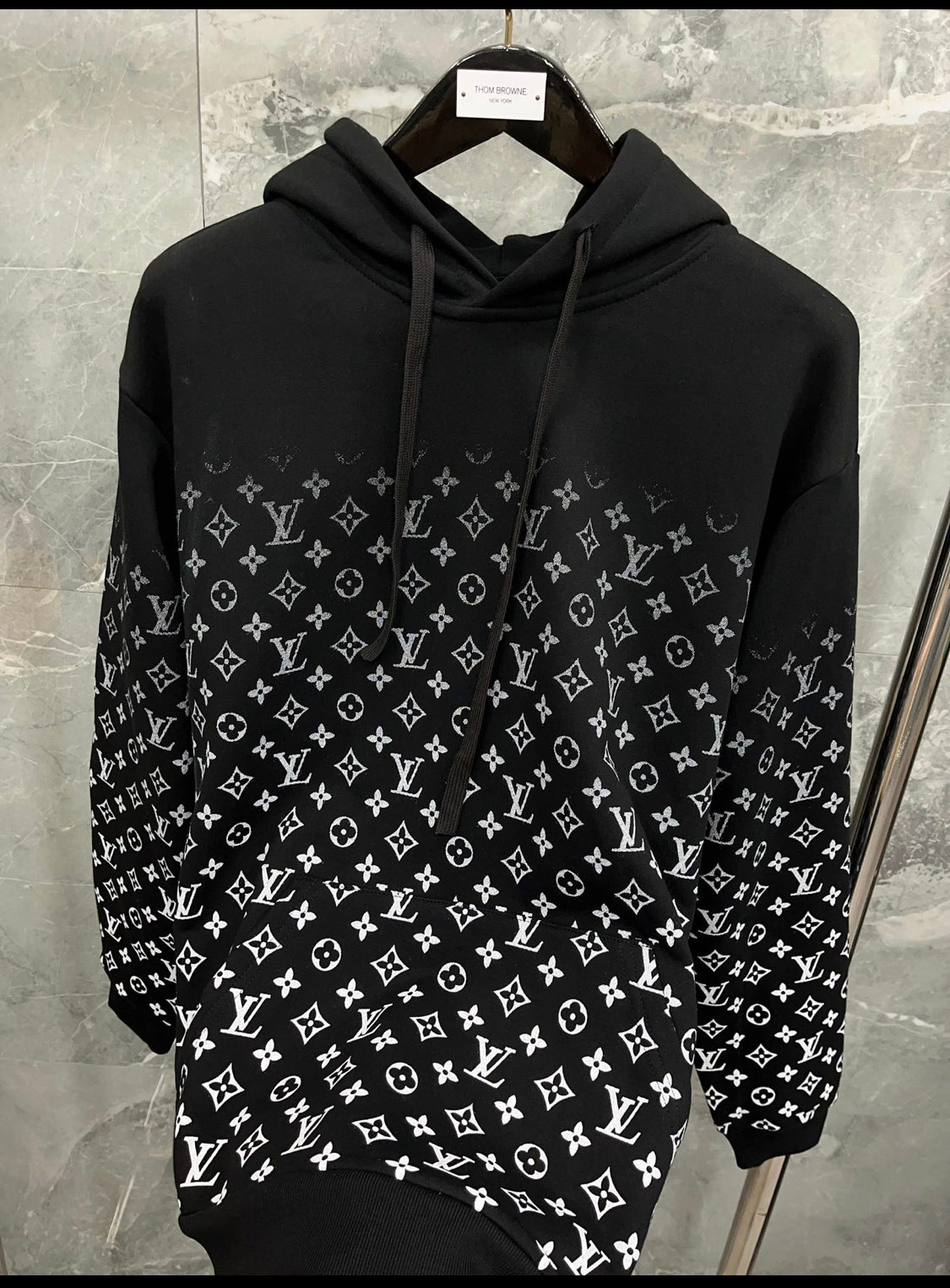 Sweatshirt Lv bill black And white