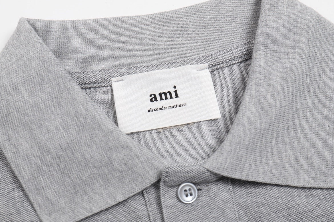Polo gris à petit logo ami de cœur gris