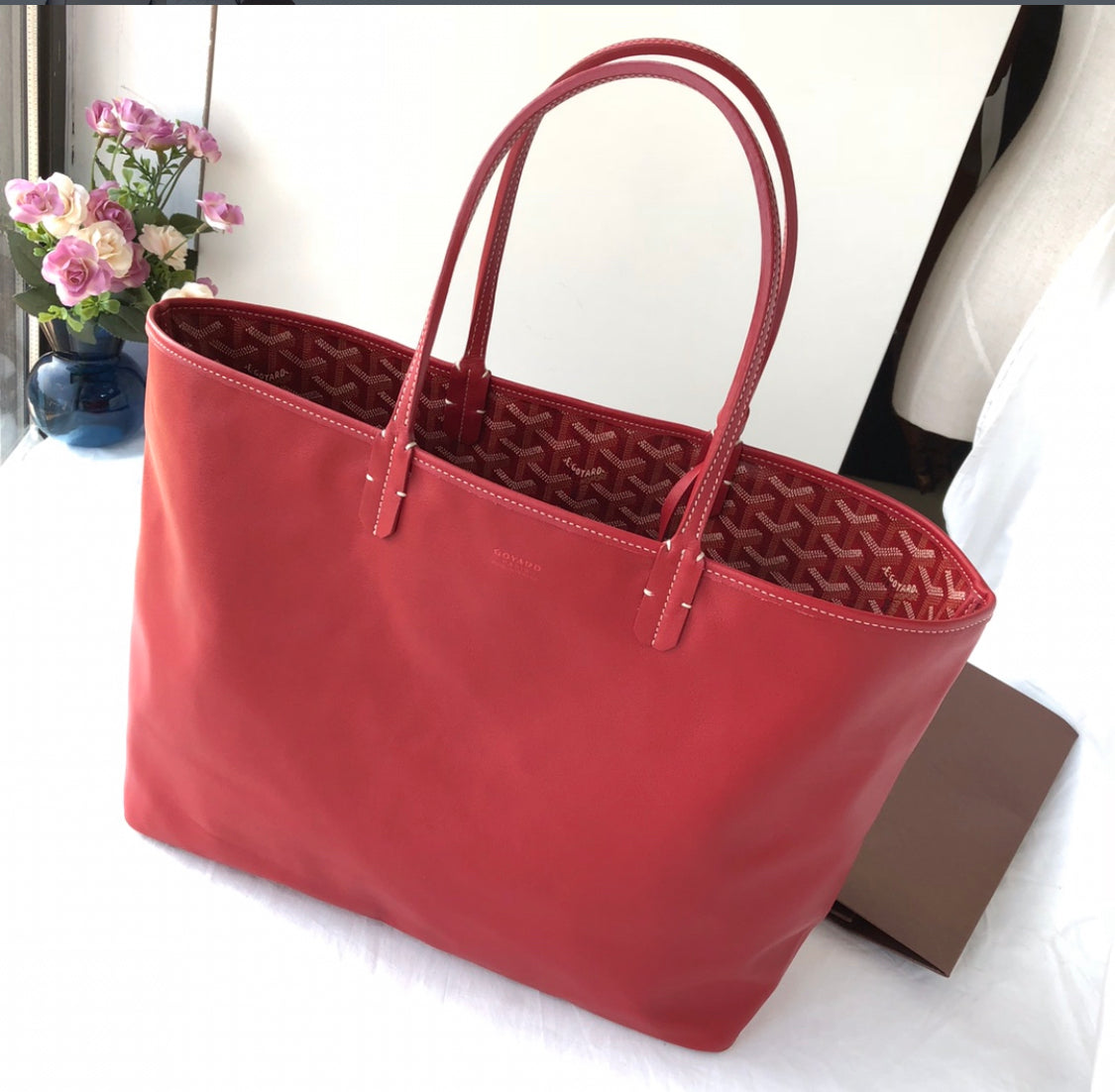 Saint Louis red invoice bag