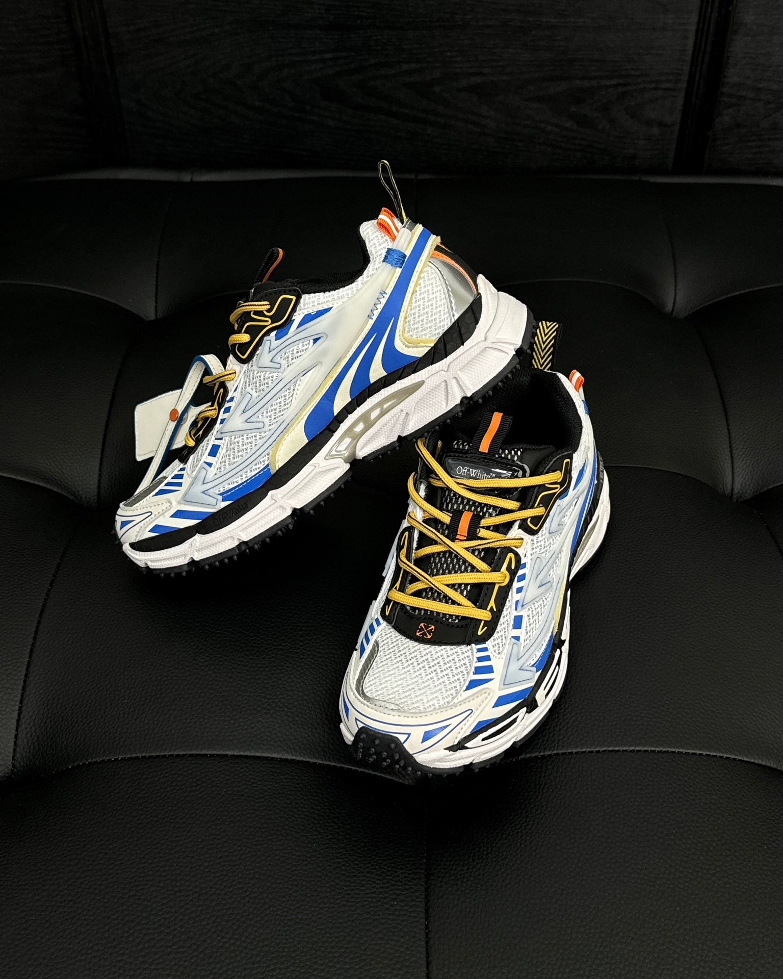 Off Wht Be Right back White / yellow