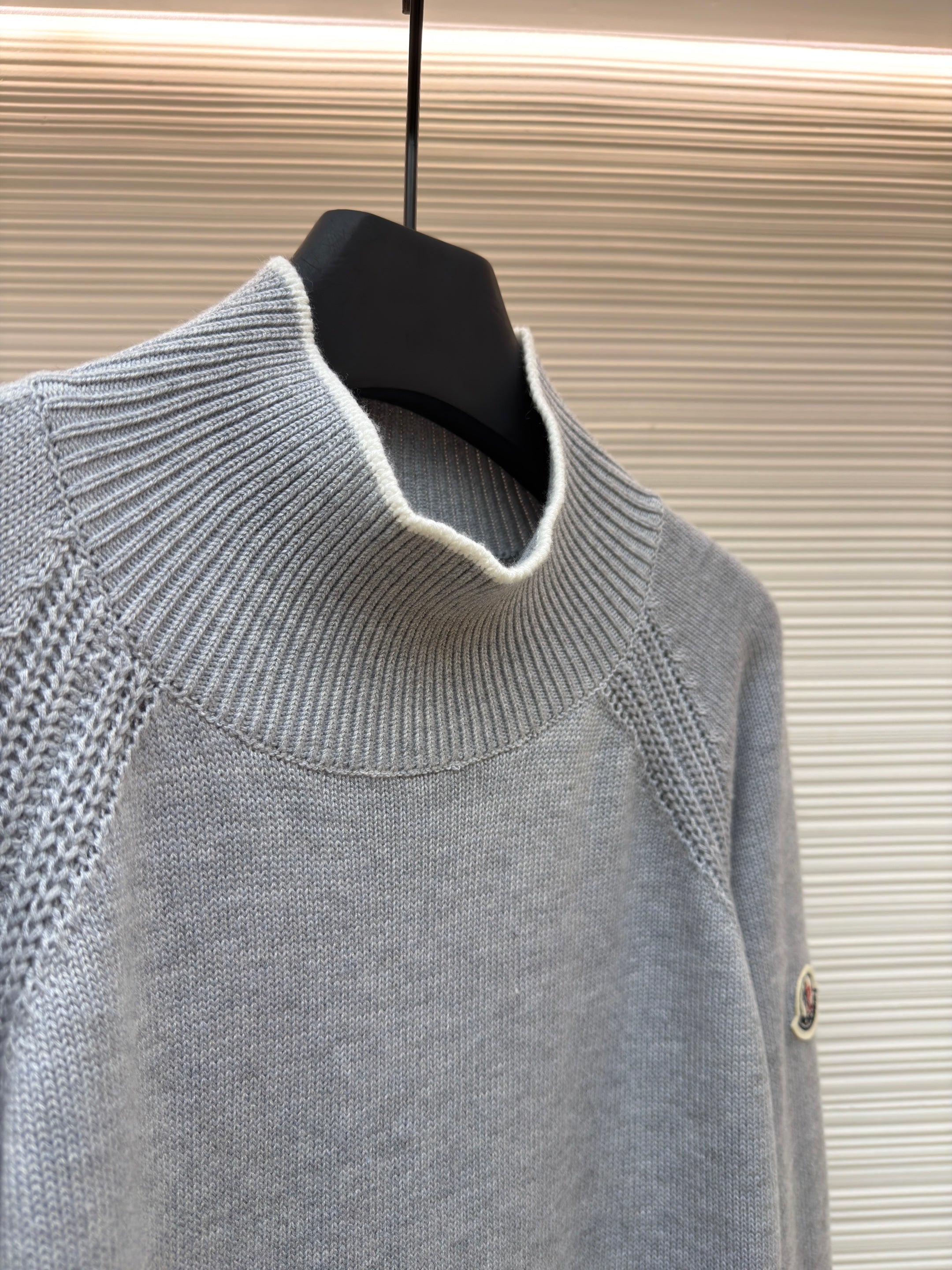 PULL MONCLR GRIS HOMME 10/10