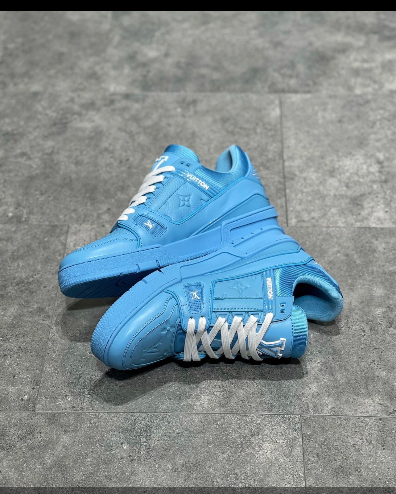 Sneakers Lv trainers bleu 2023 facture