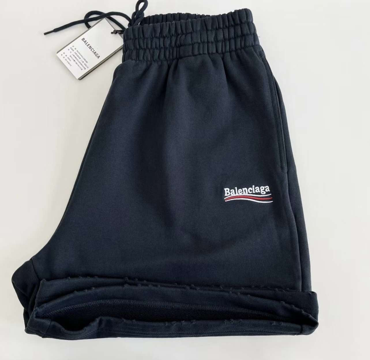 Shorts aus schwarzer Baumwolle
