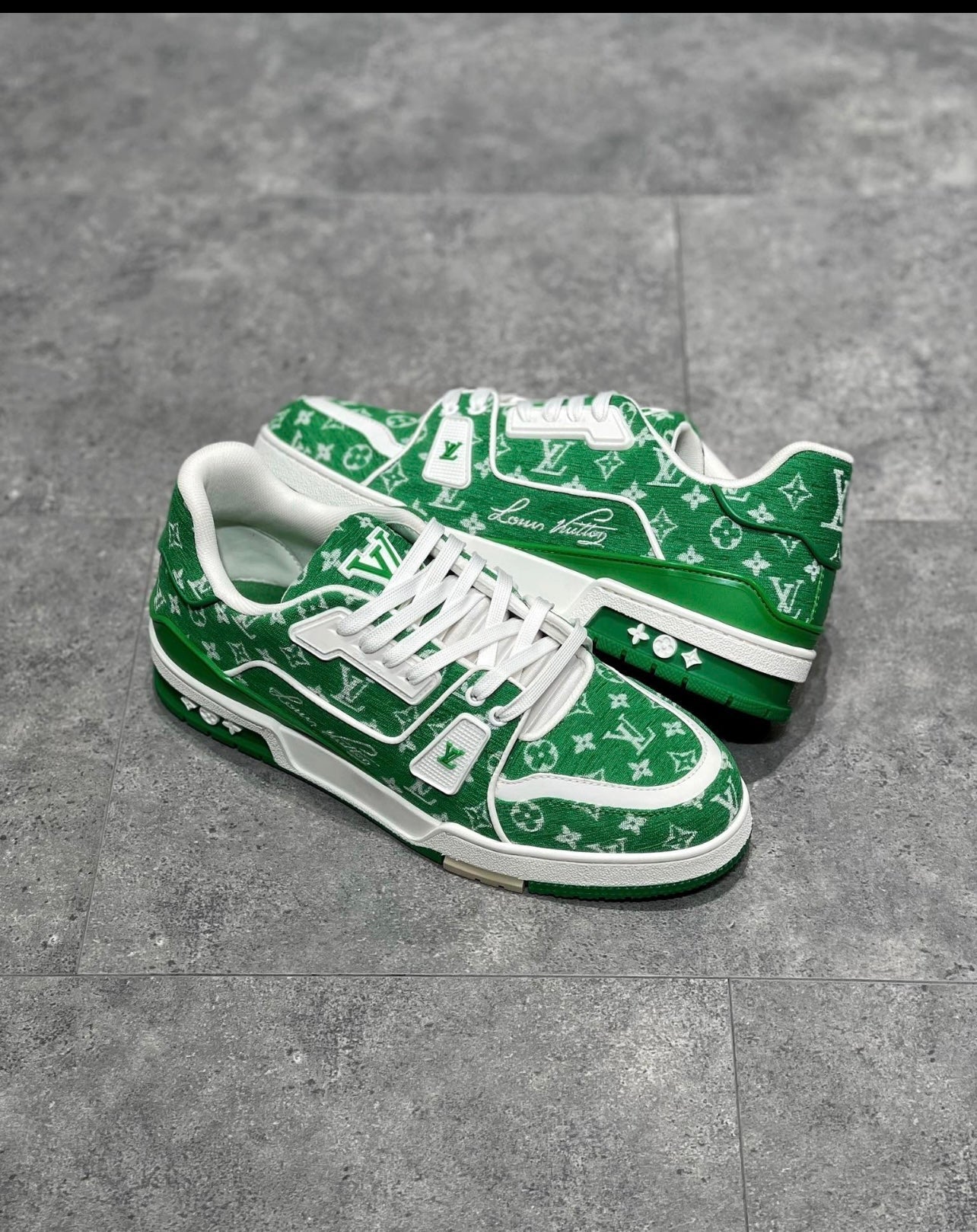 Sneakers Lv Trainers vert daim facture