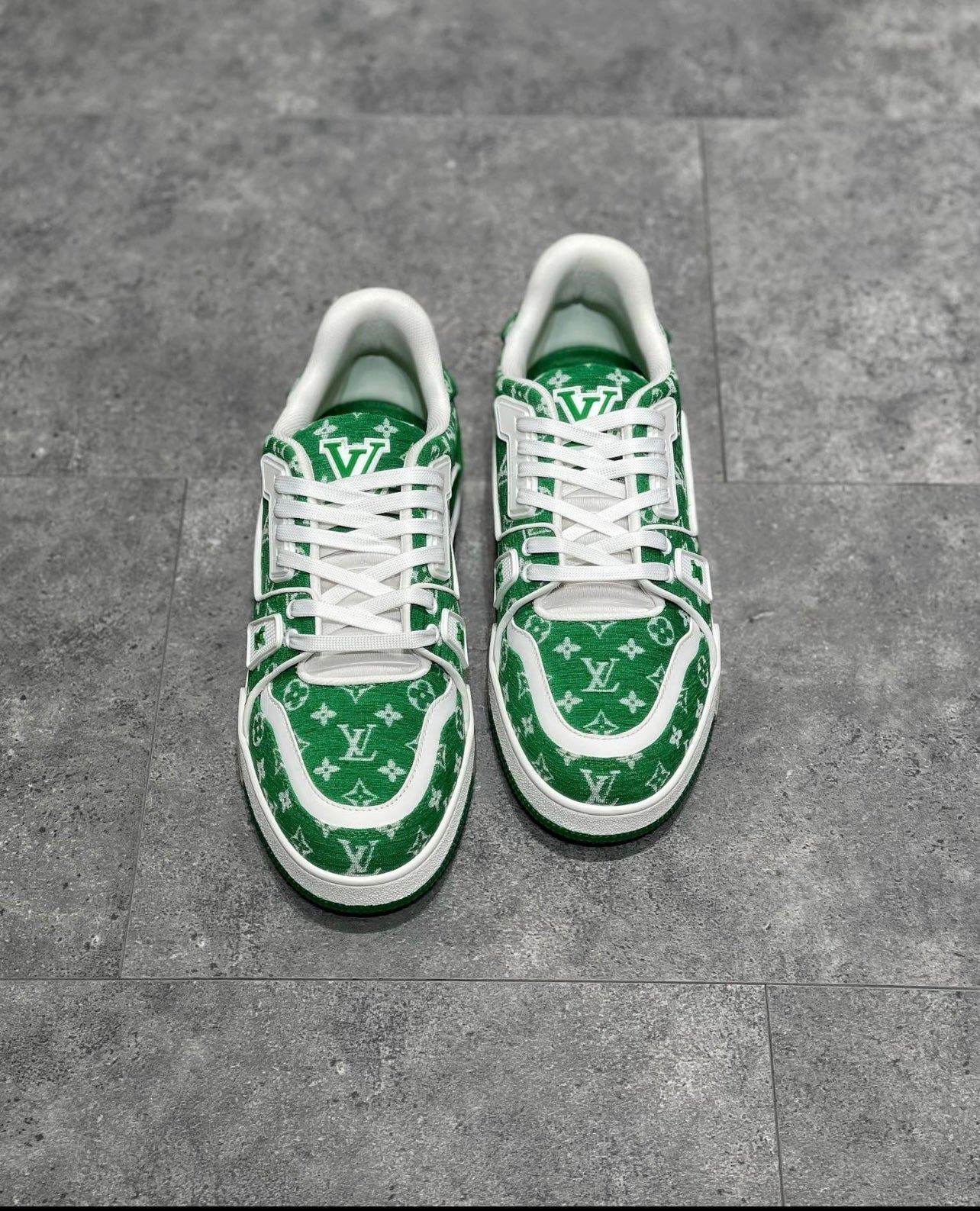 Sneakers Lv Trainers vert daim facture