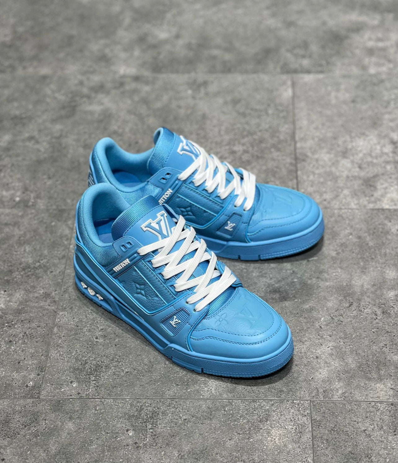 Sneakers Lv trainers bleu 2023 facture