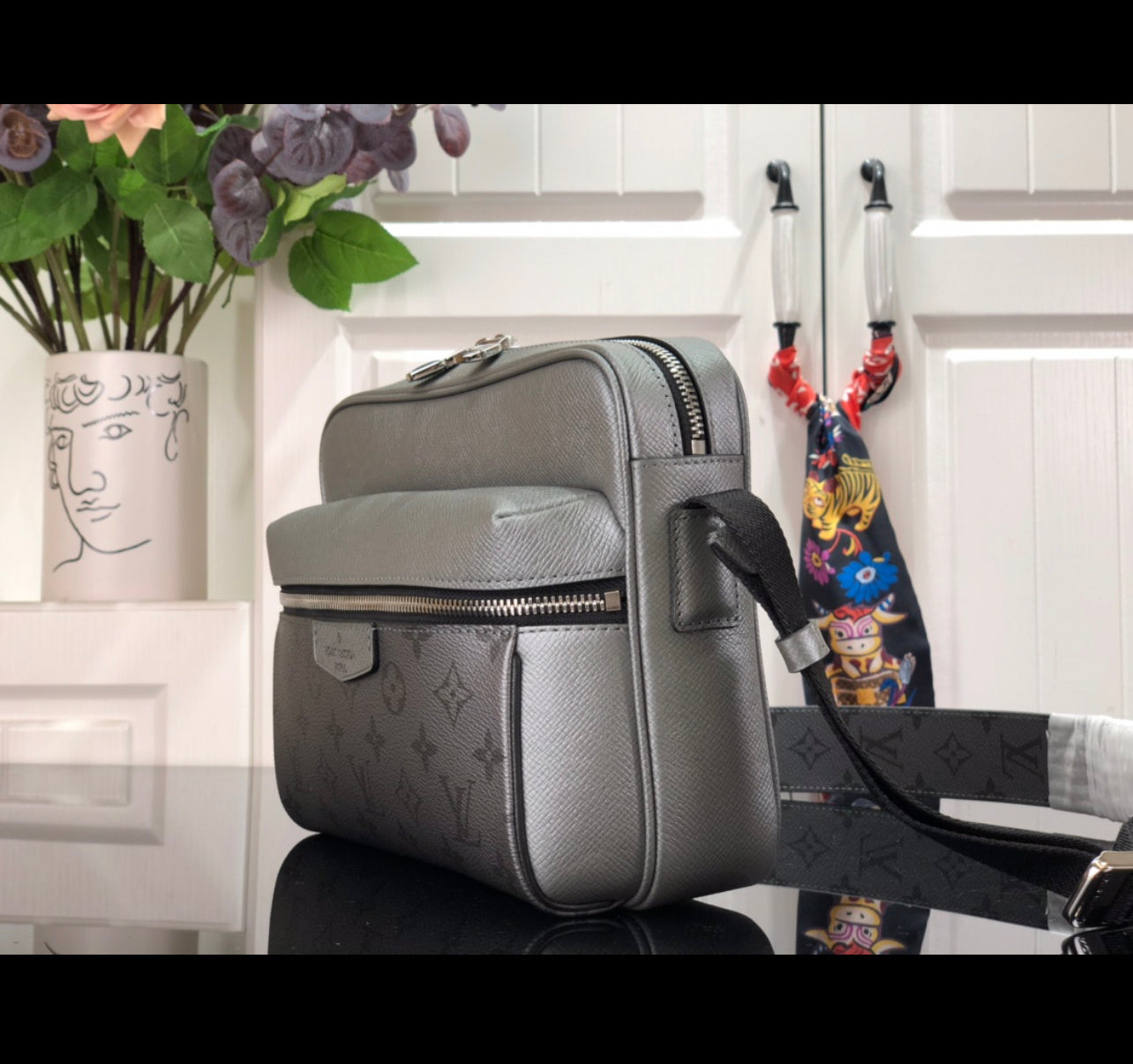 Lv Outdoor-Tasche graue Taigarama-Rechnung