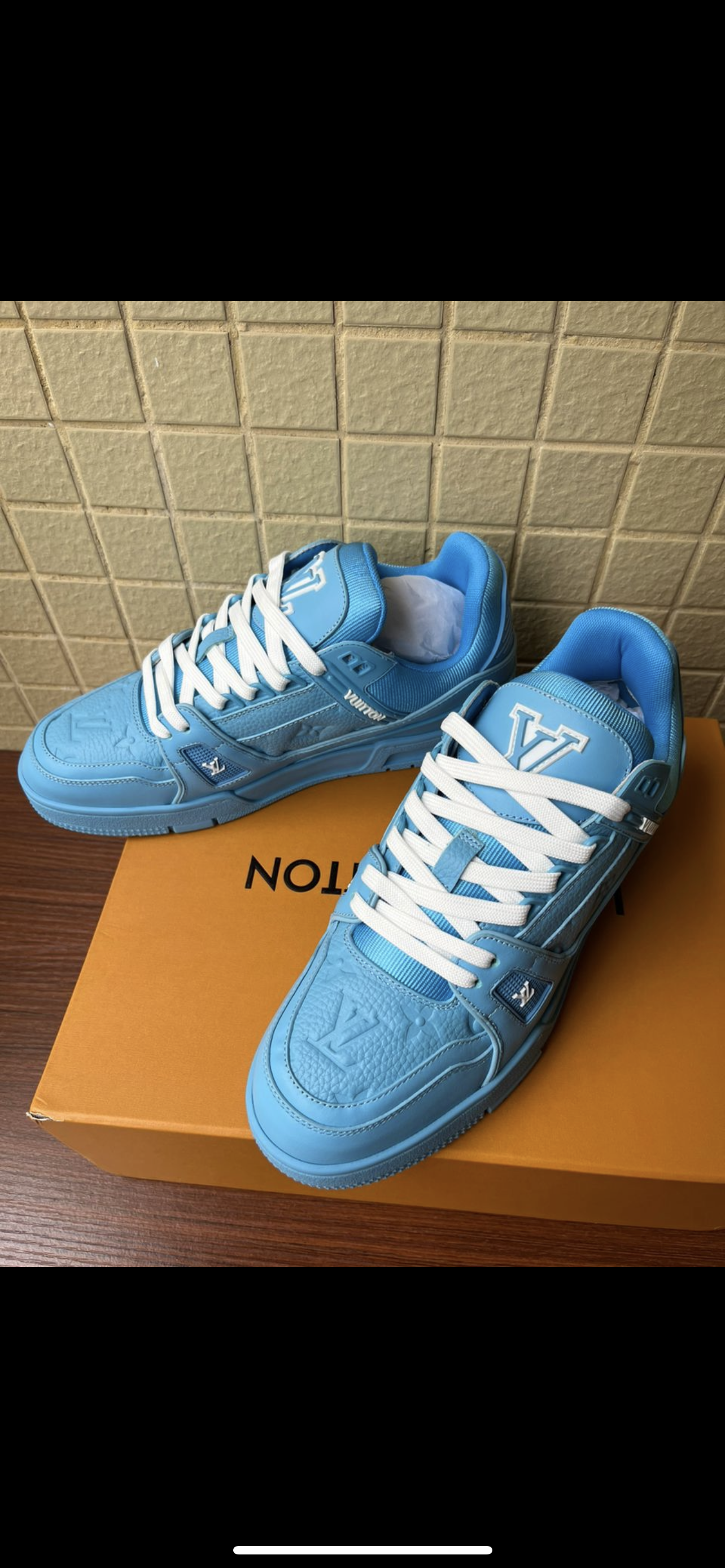 Sneakers Lv trainers bleu 2023 facture