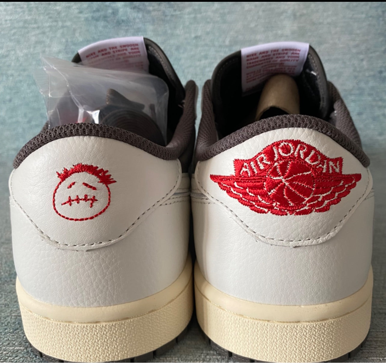 AJ low travis 1:1 Authentification Flight club ✔️ Facture