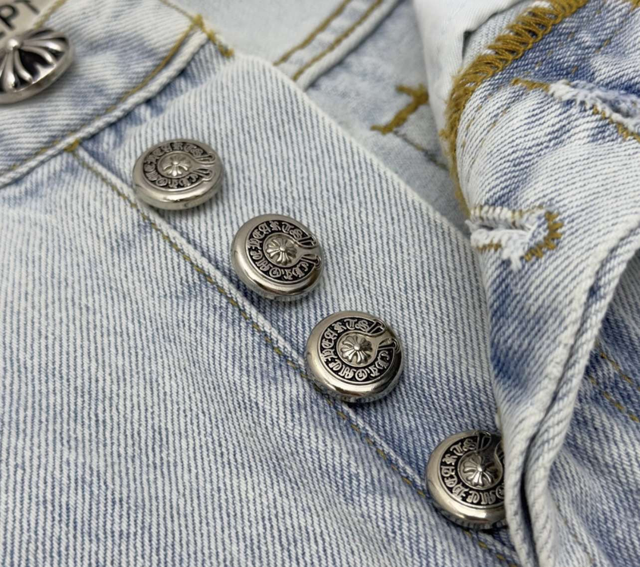 Jean chrome Hrts