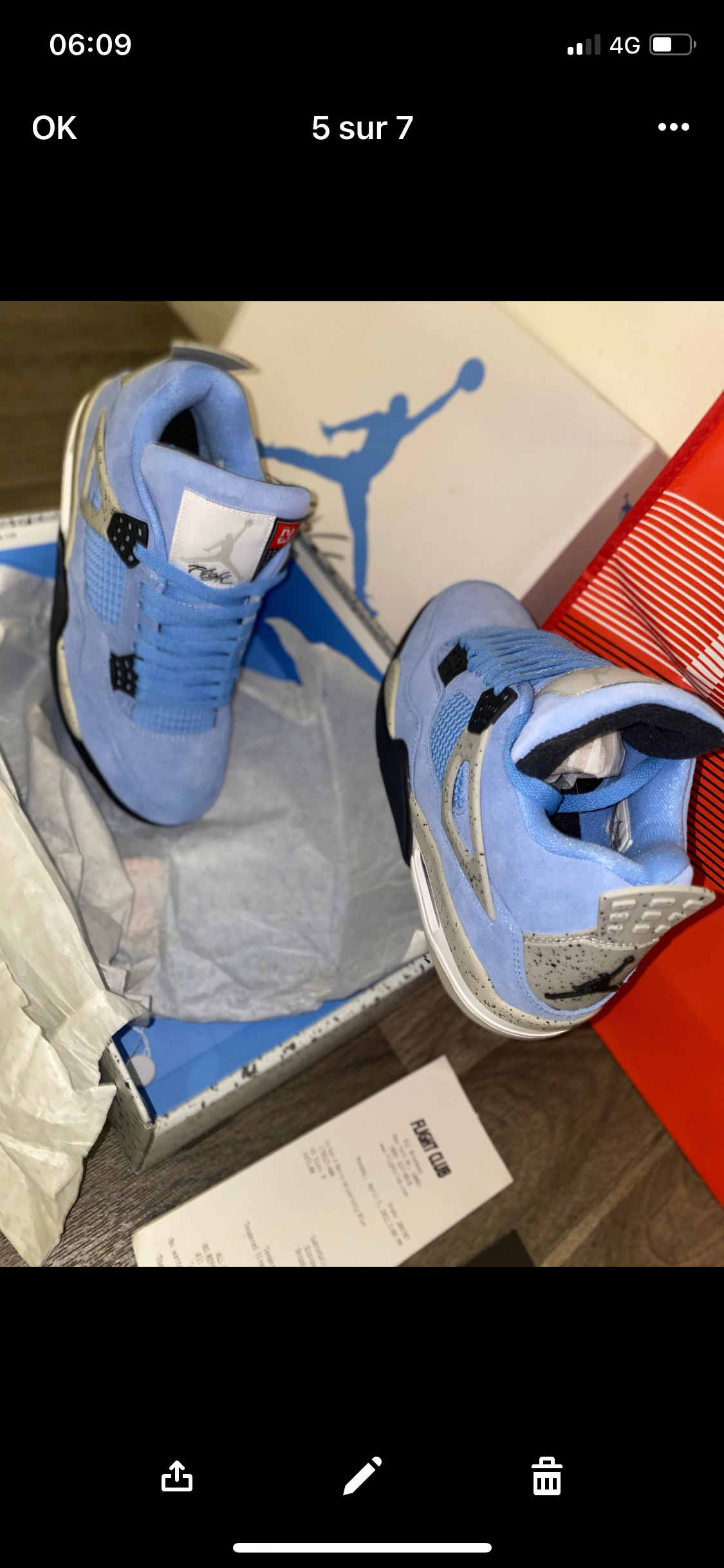 AJ4 university blue Flight club Authentification ✔️ Facture