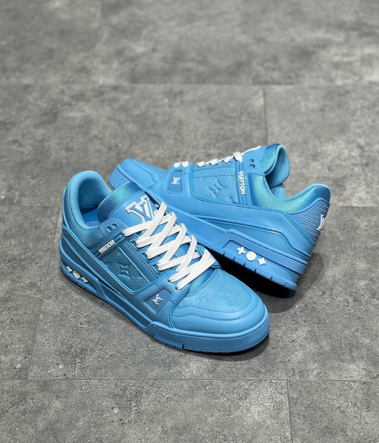 Sneakers Lv trainers bleu 2023 facture