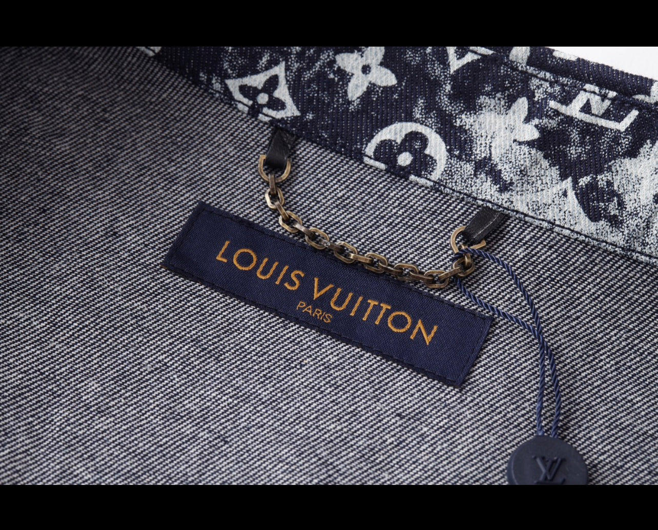 Lv-Shirt