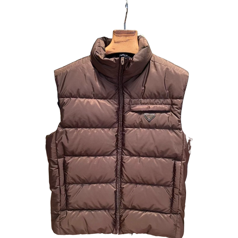 Veste en re-nylon Prda Bordeaux  10/10