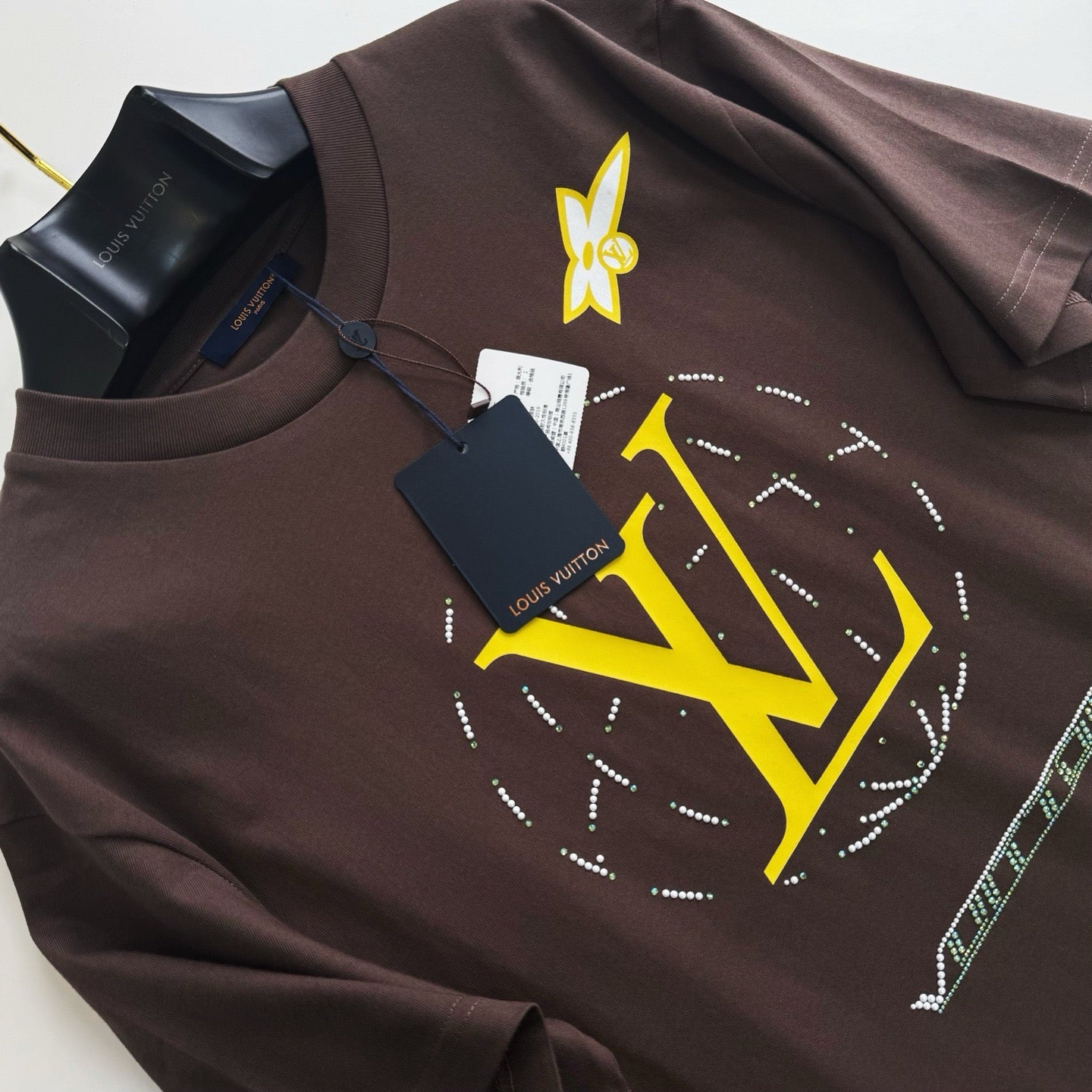 Tee-shirt lv délavé ornementé en coton