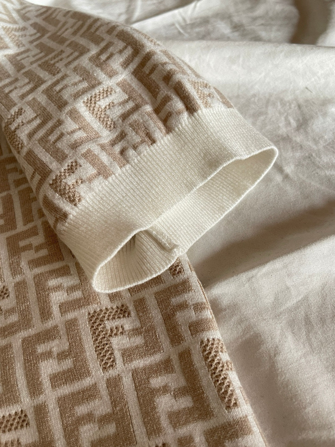 T shirt ff patern marron