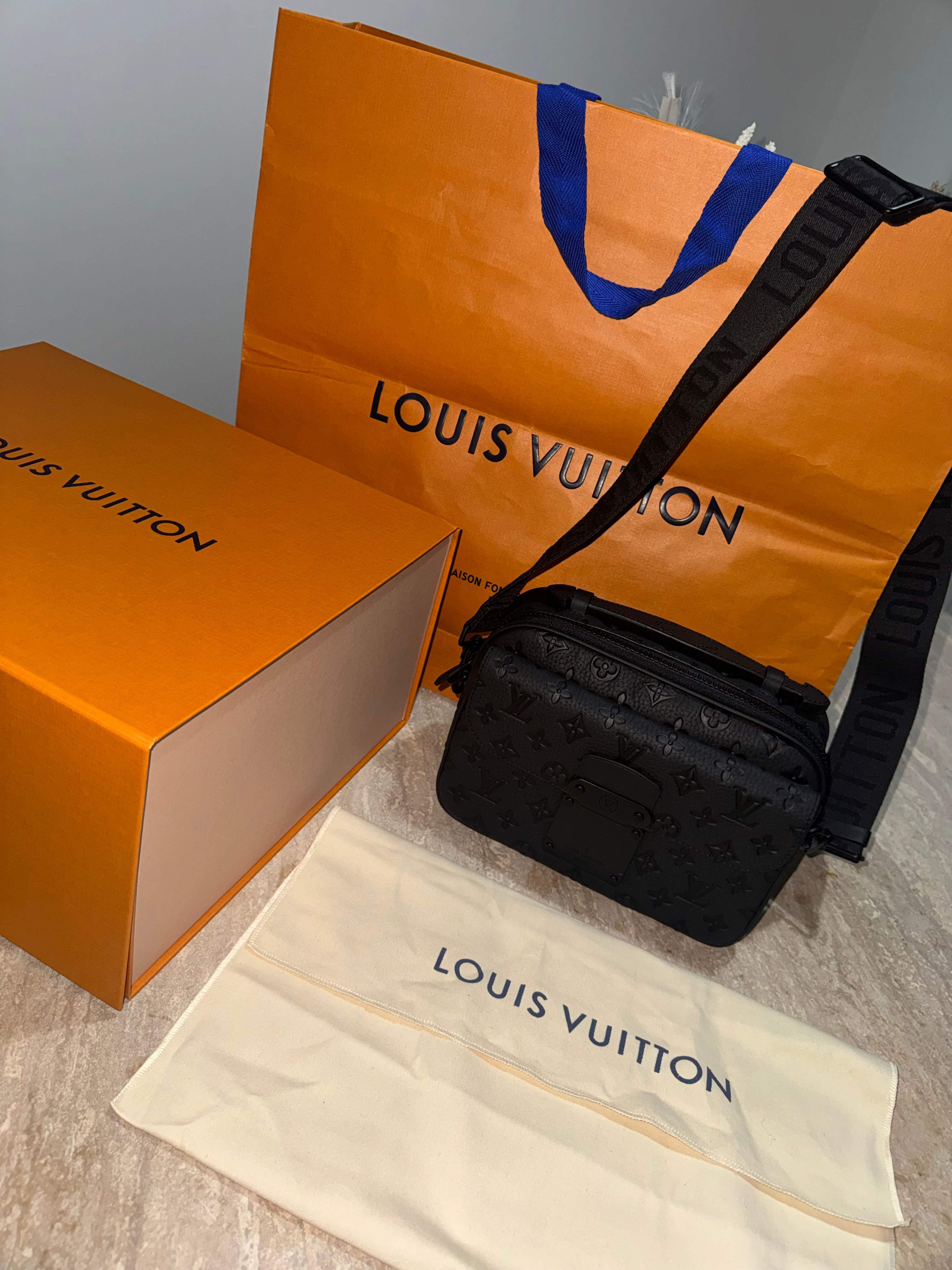 Sac messenger S lock facture 10/10 📦⚡️🚚