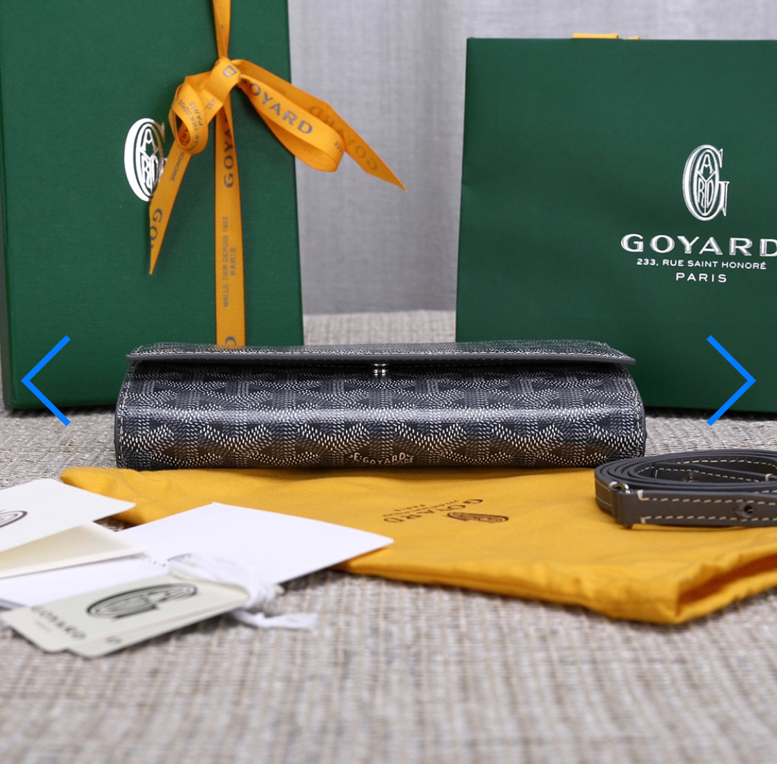 Pochette wallet gray varenne invoice.