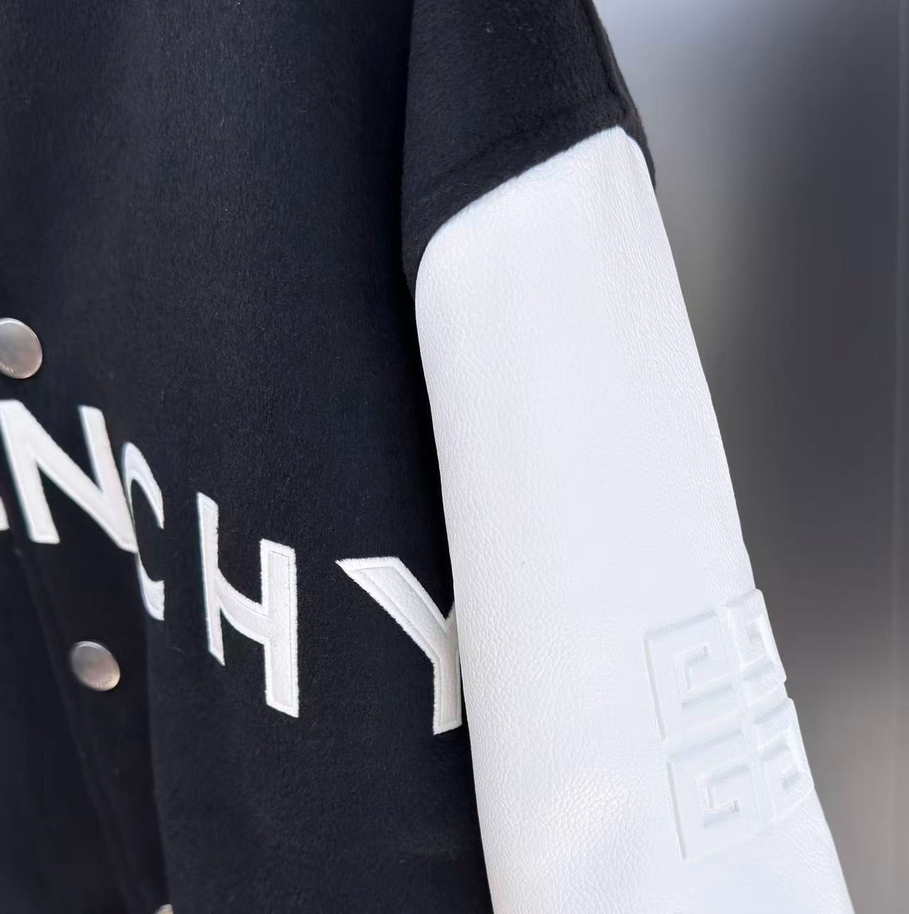Veste Givenchy Veste bomber à logo Embossé