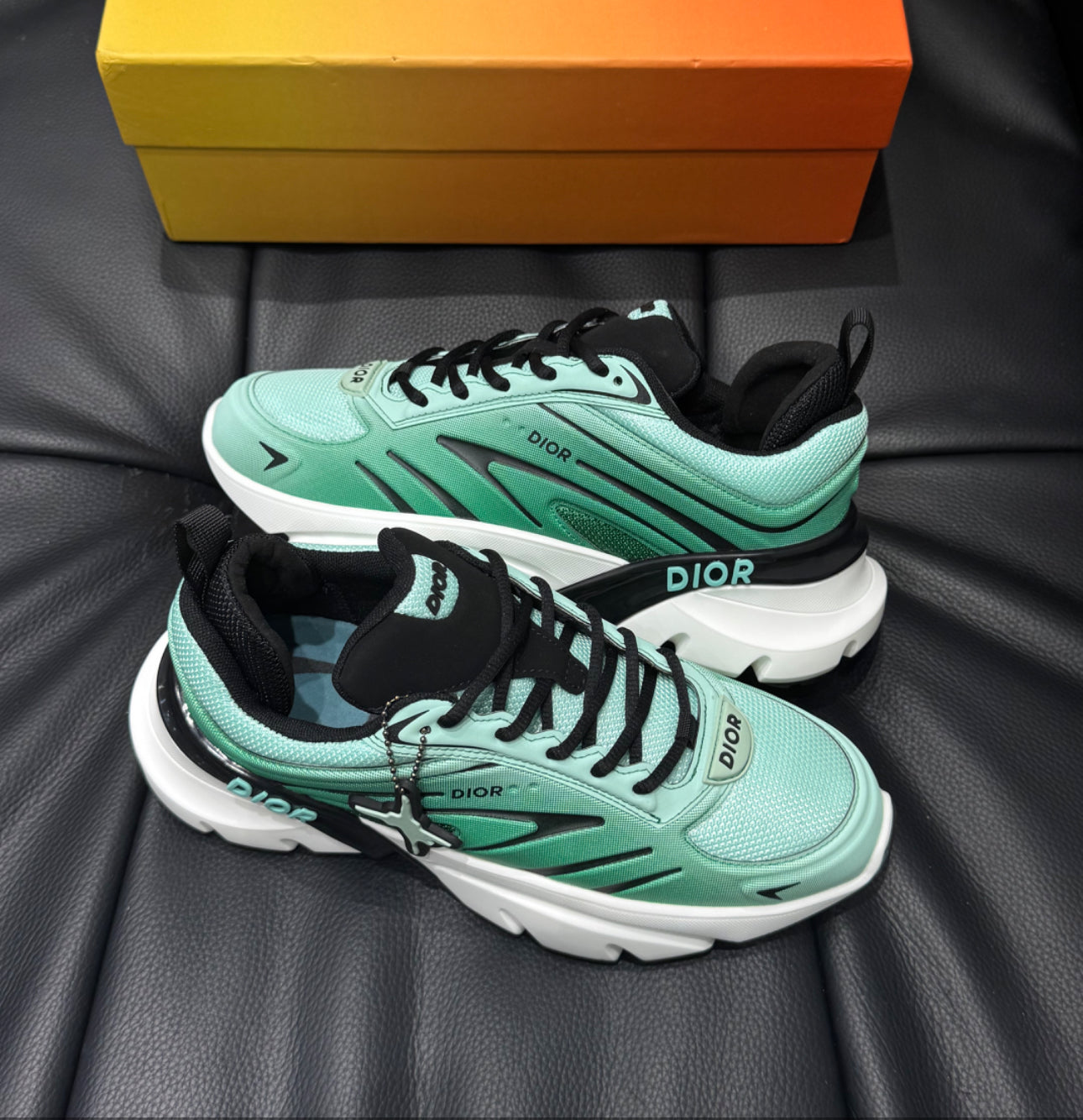 Sneaker B44 Blade CD AND LEWIS HAMILTON – ÉDITION LIMITÉE ET NUMÉROTÉE Maille technique vert gradient et tissu technique vert gradien
