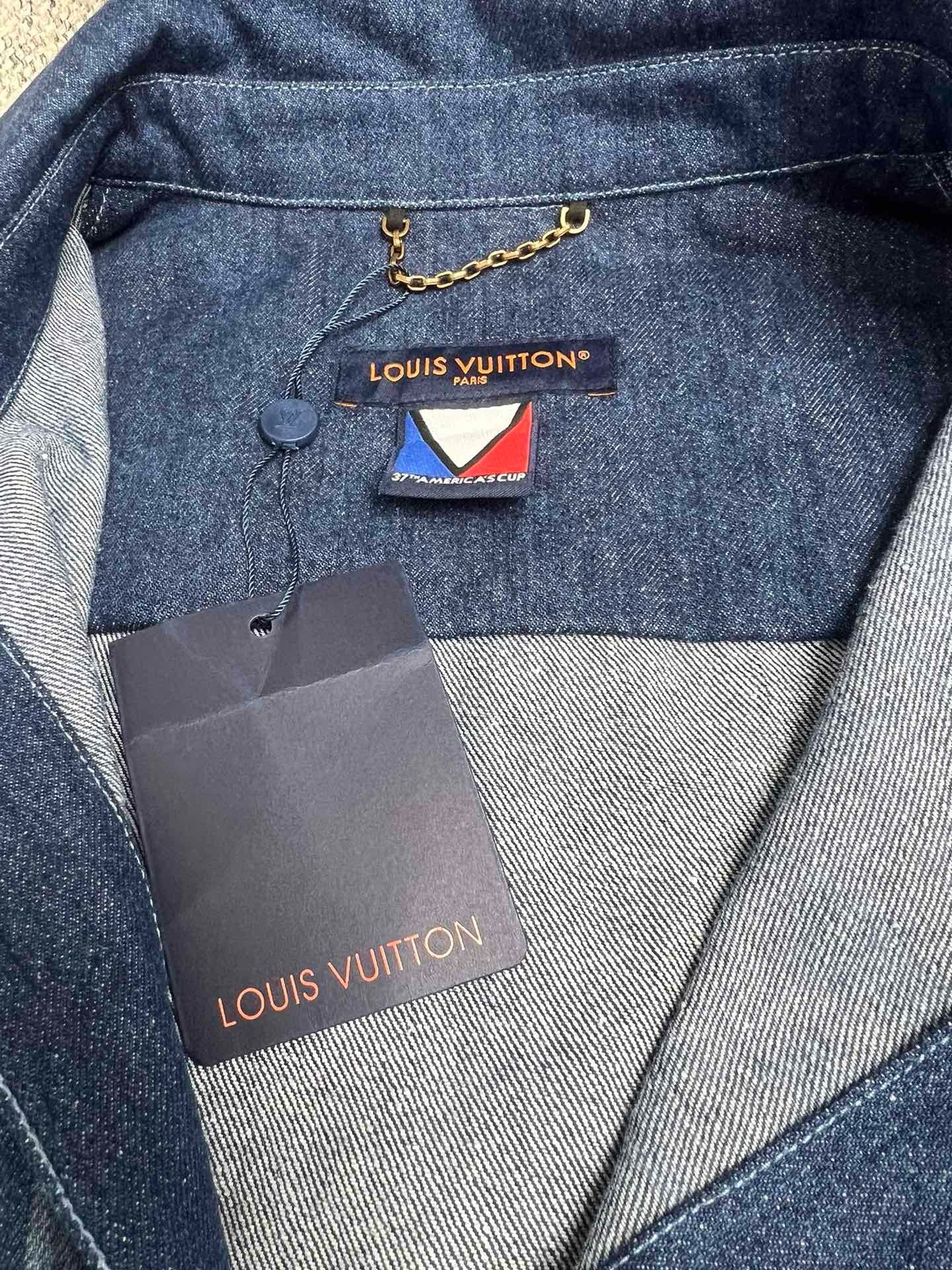 Chemise lv  manches courtes imprimée en denim